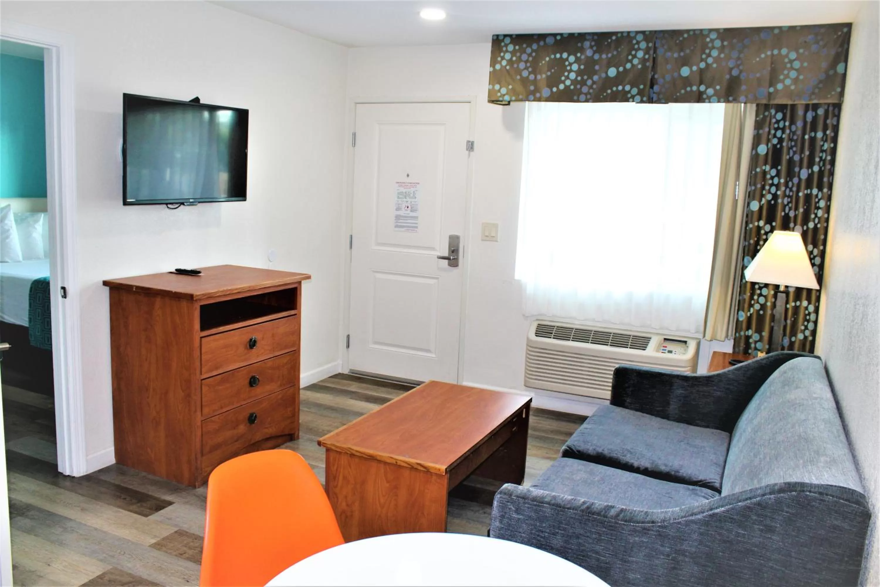 TV and multimedia in Howard Johnson Suites by Wyndham San Diego Chula Vista BayFront