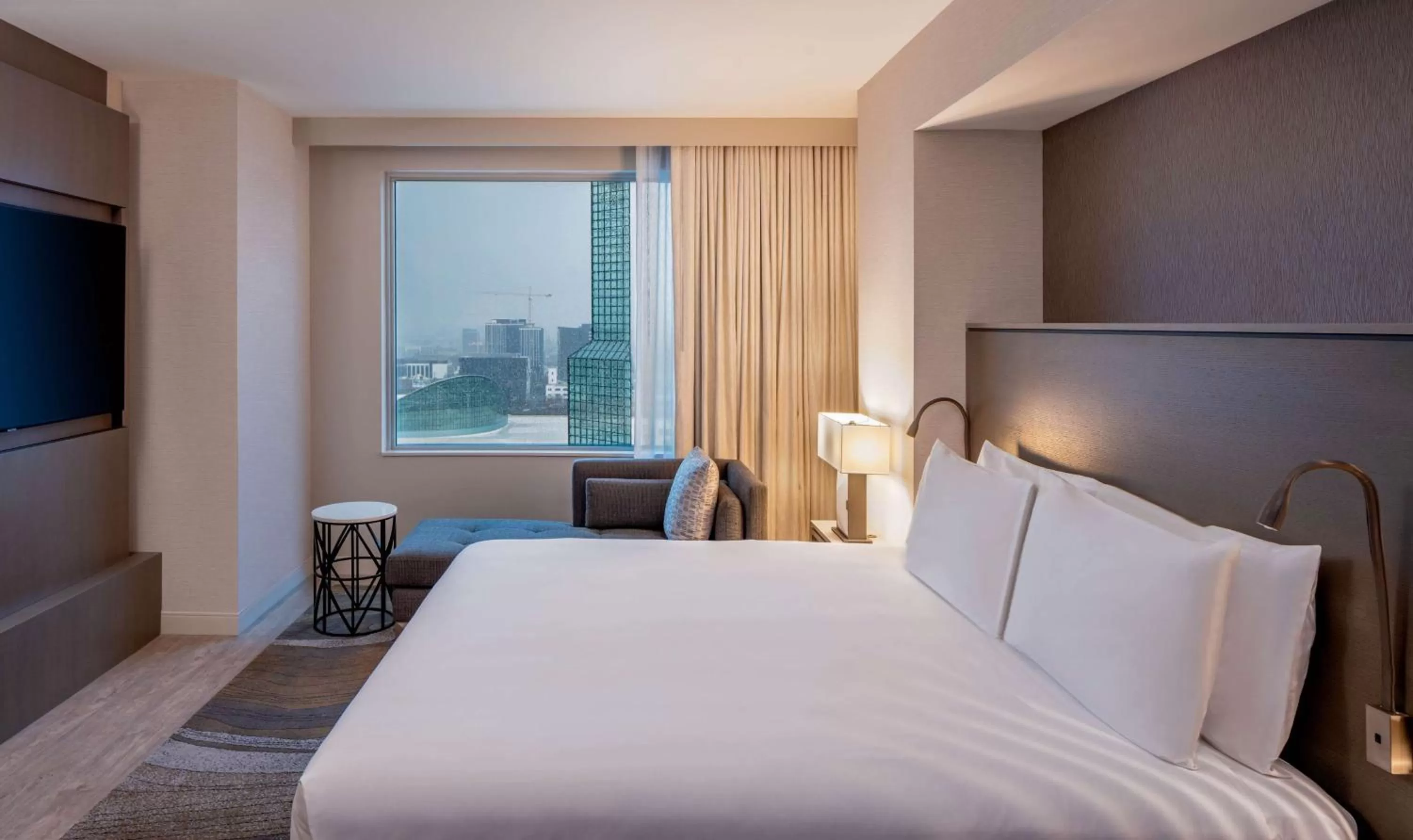 Photo of the whole room, Bed in Hyatt Regency Portland at the Oregon Convention Center