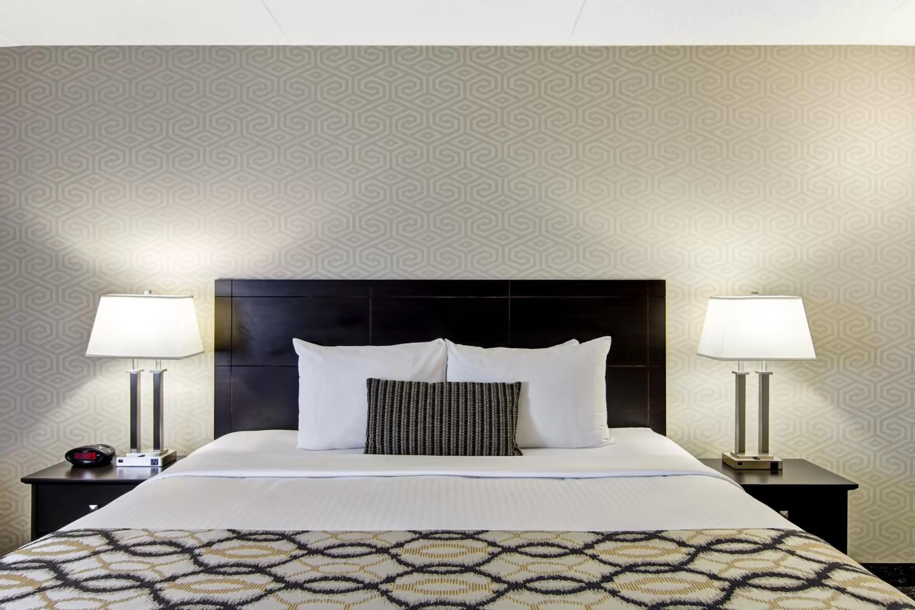 Bed in Radisson Hotel & Conference Centre Edmonton