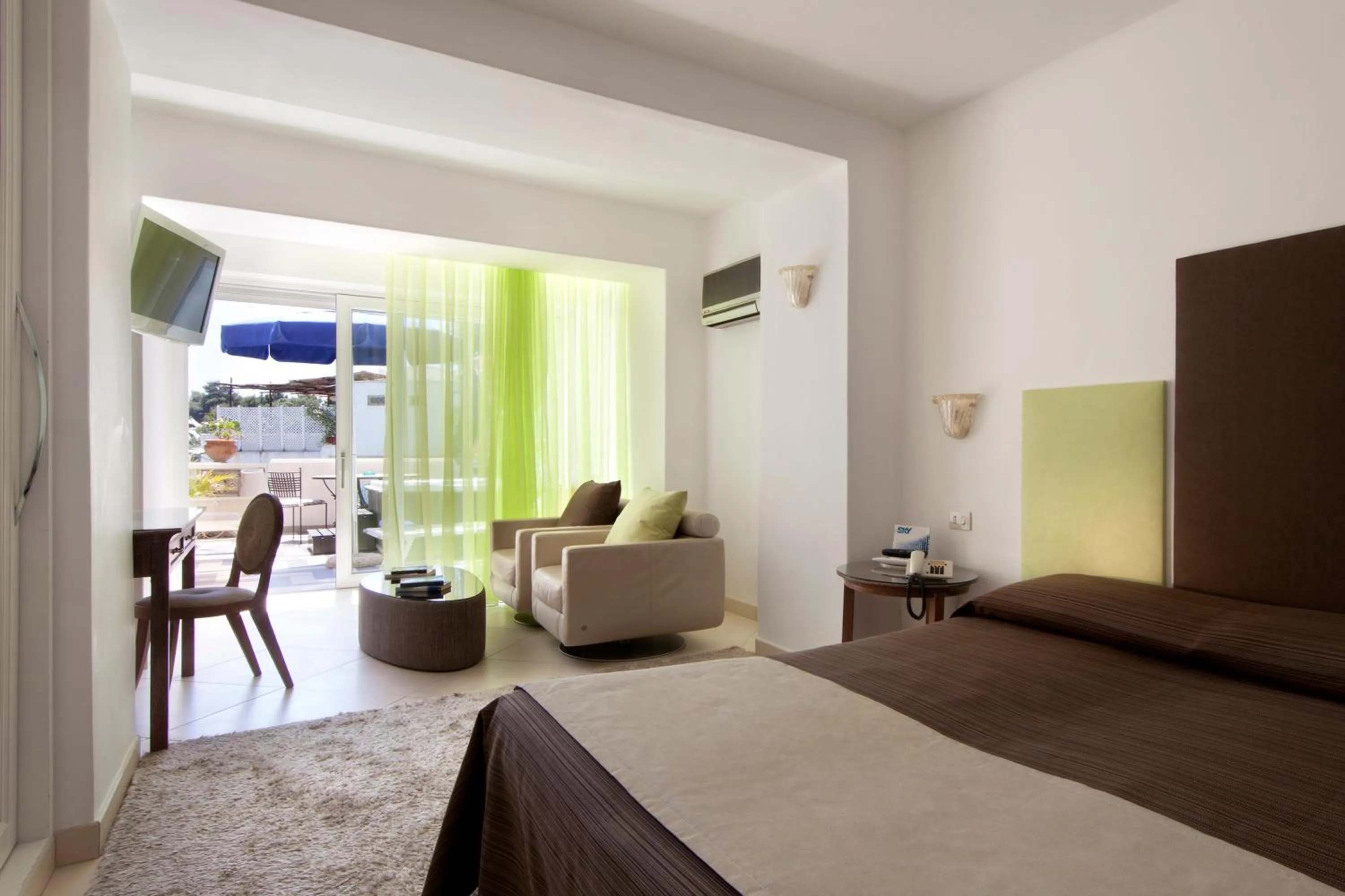 Photo of the whole room, Bed in Hotel La Floridiana