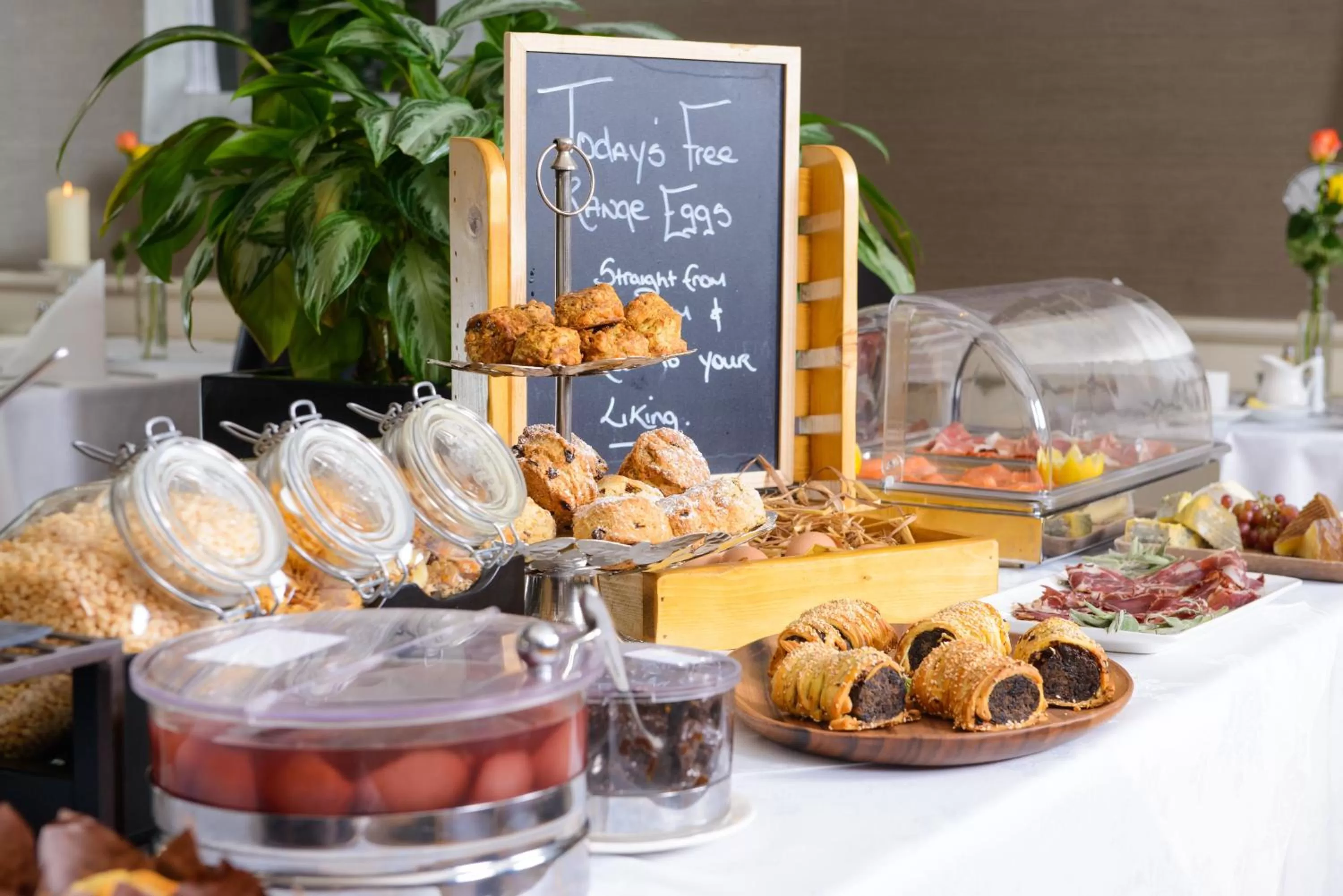 Breakfast in Brook Lane Hotel