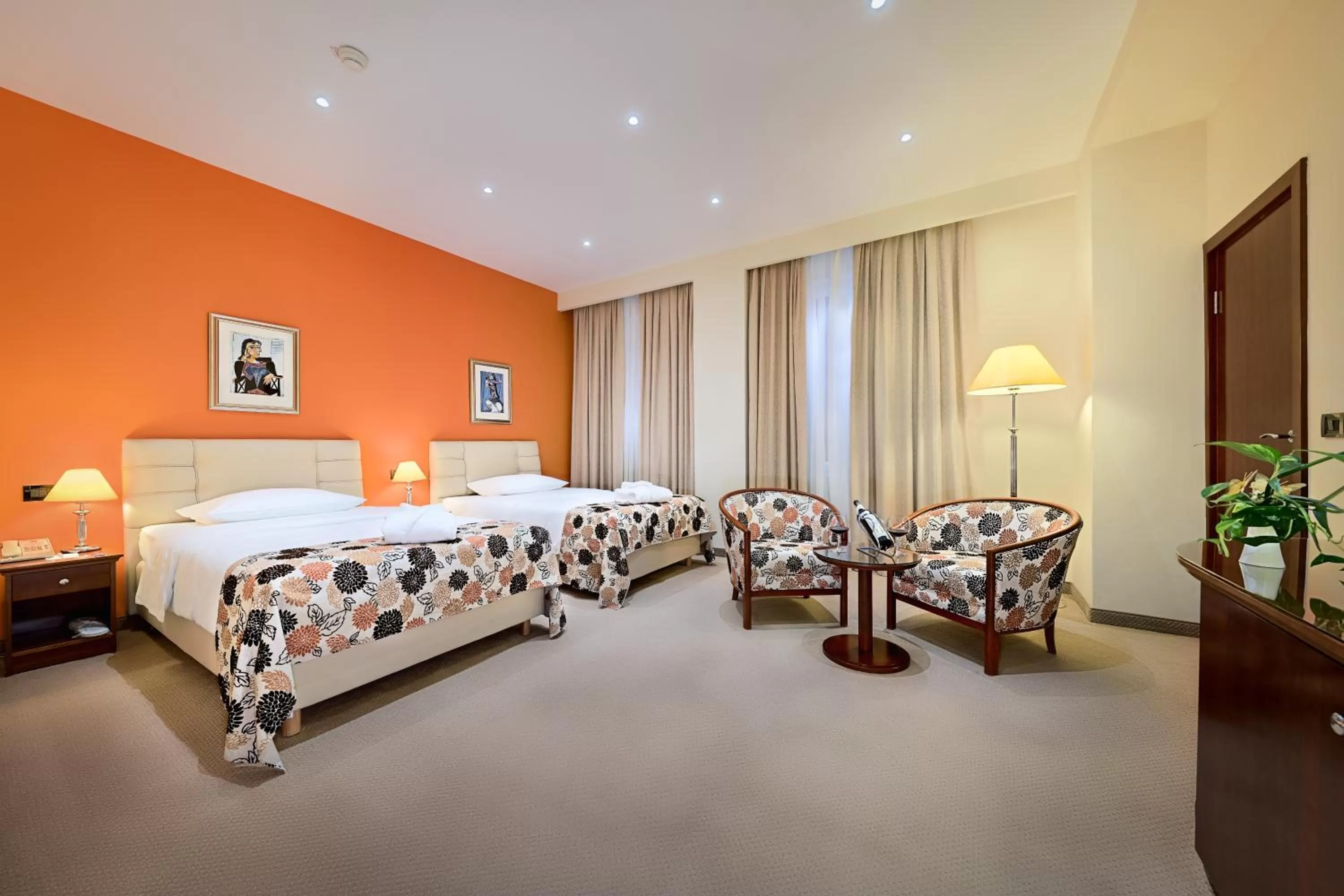 Photo of the whole room, Bed in Hotel Dubrovnik