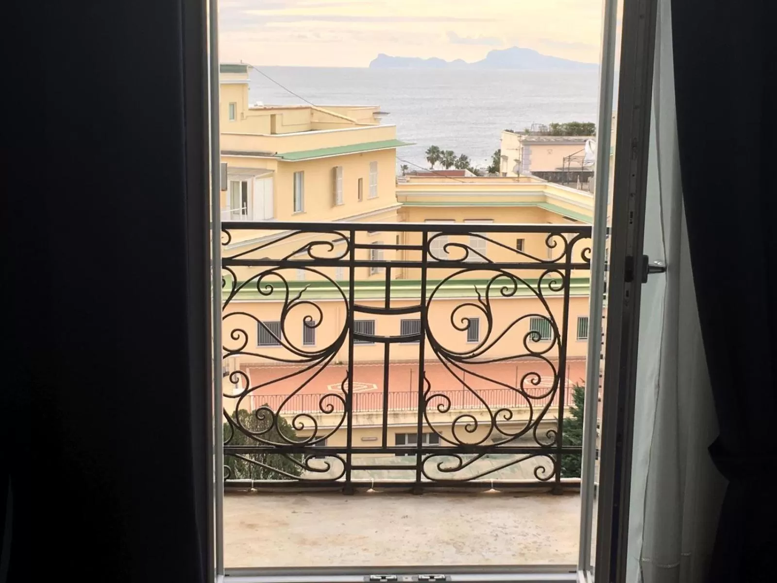 Balcony/Terrace in Specchio di Parthenope B&B