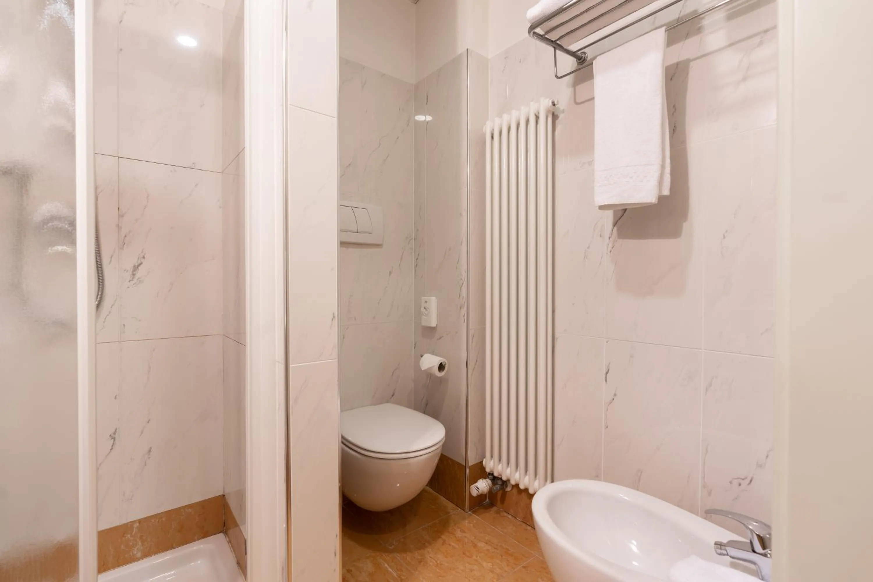 Shower in Hotel Alle Acque