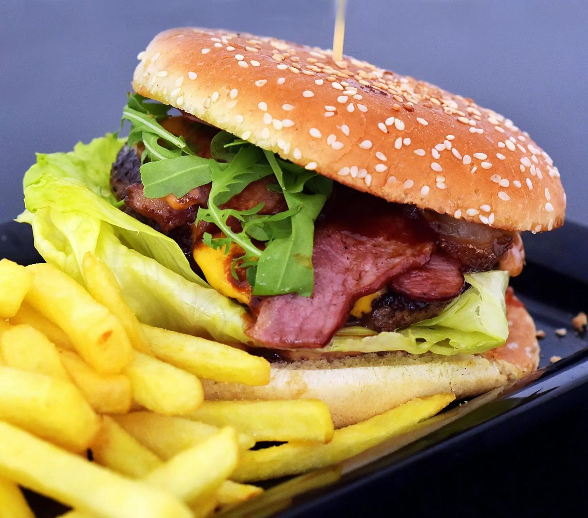 Restaurant/places to eat in Hostel Uskumatu