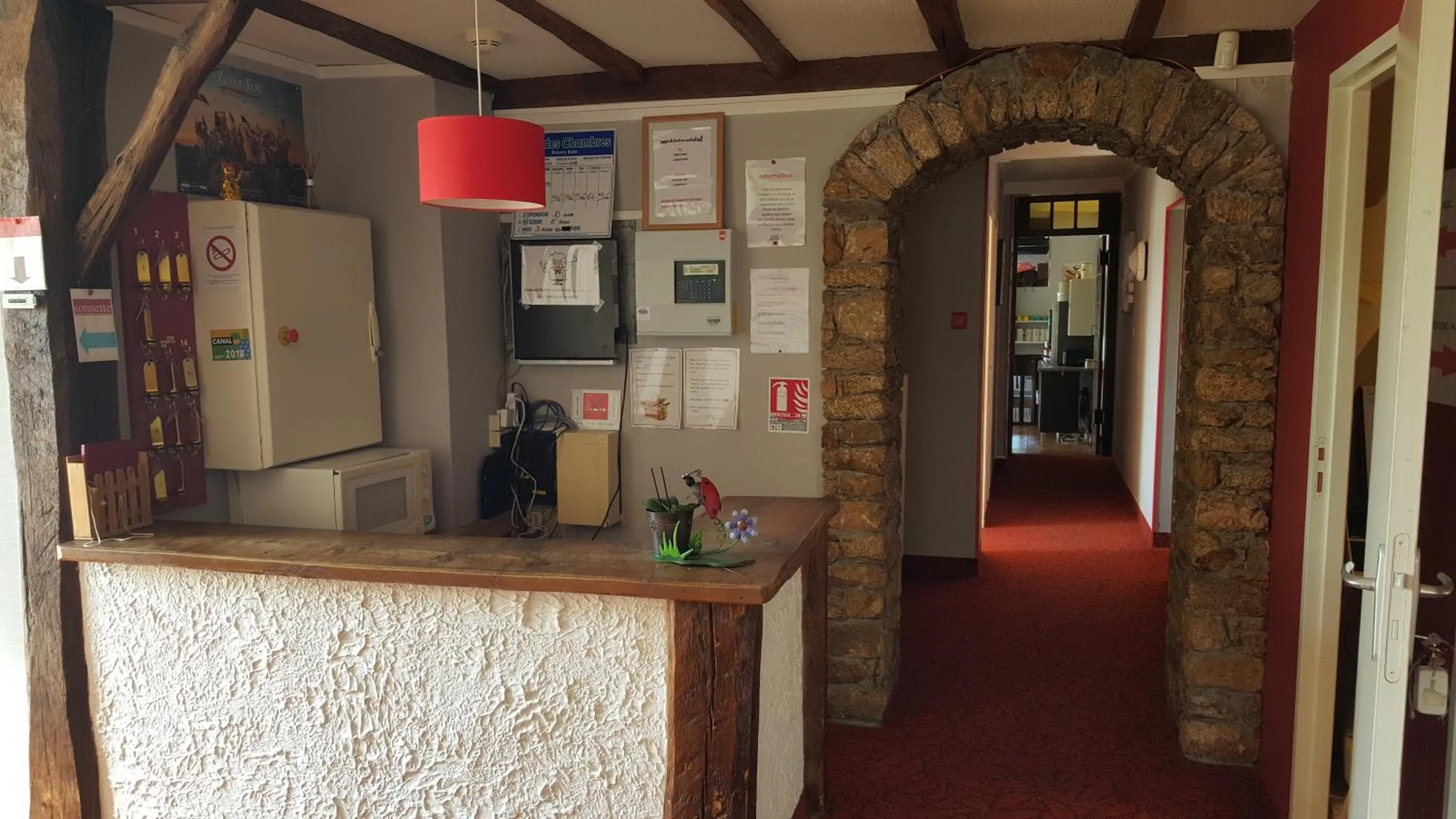 Lobby or reception in Hotel Le Cormier 9