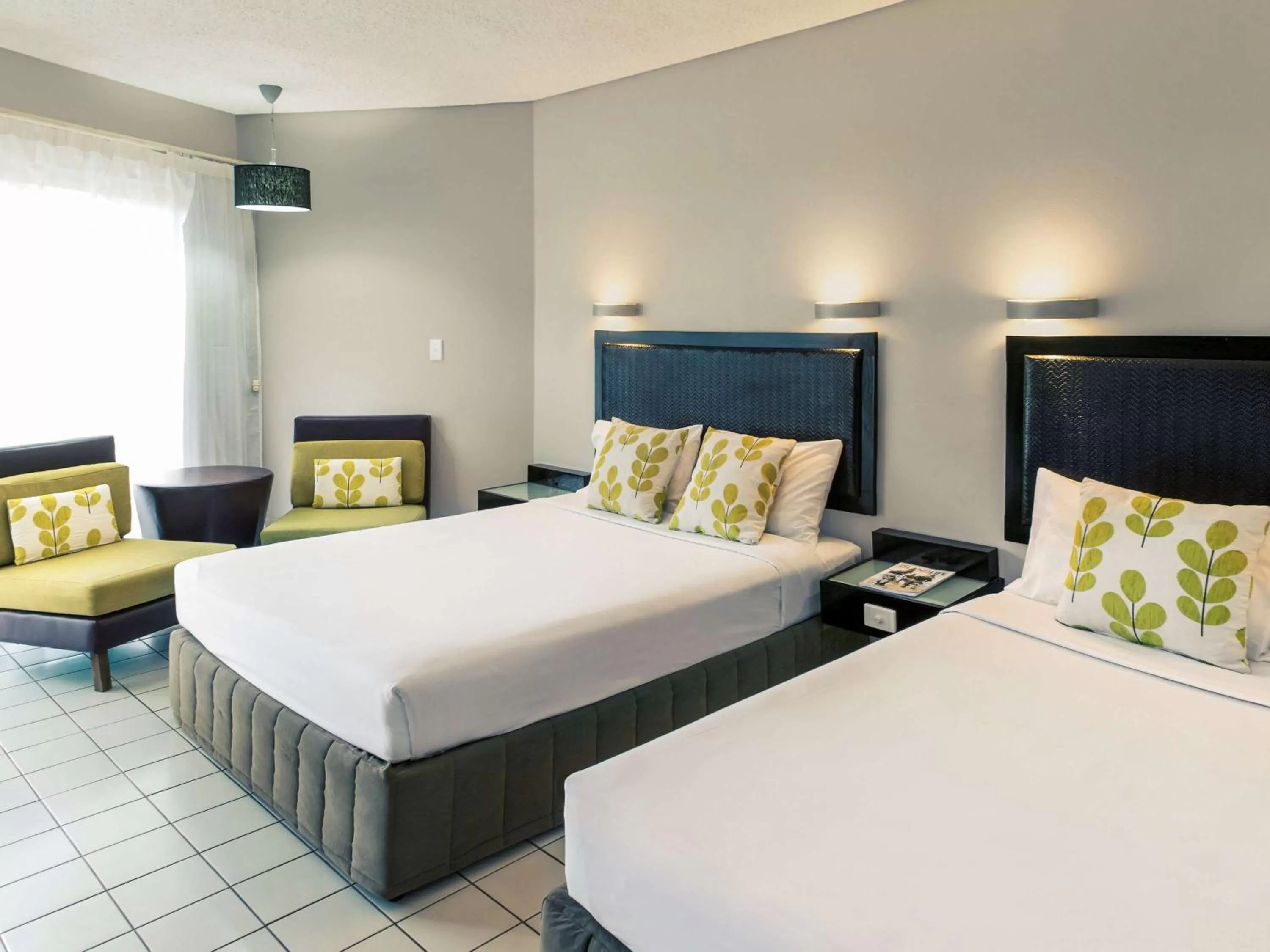 Photo of the whole room, Bed in Mercure Nadi