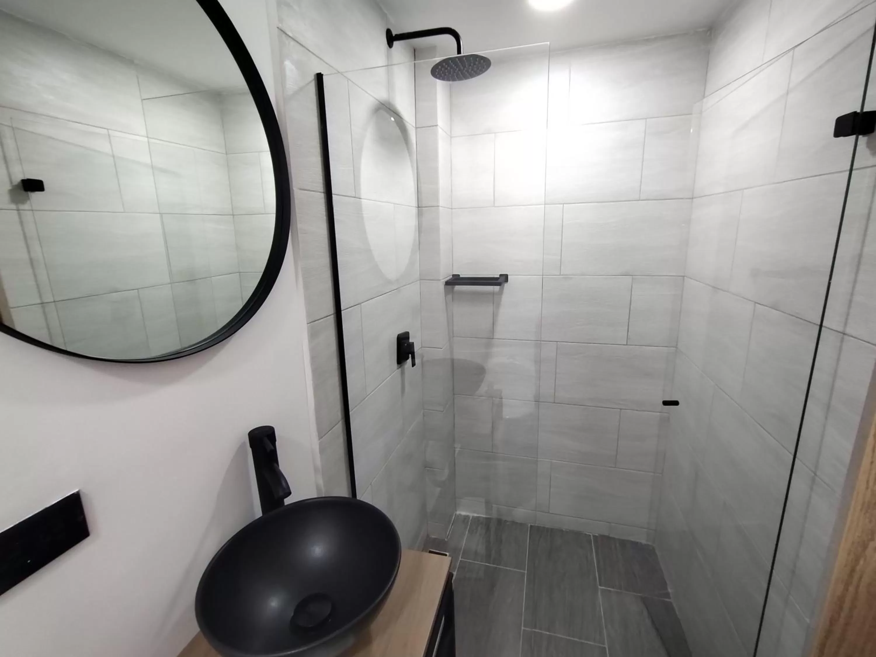 Shower in Vita Hotel Boutique - Aire Acondicionado & Desayuno