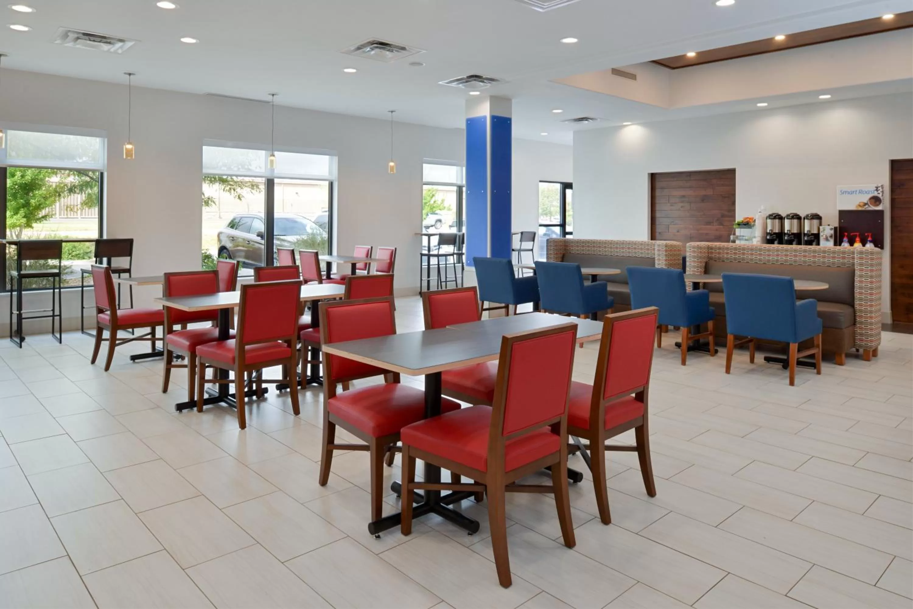 Breakfast in Holiday Inn Express & Suites Pueblo by IHG