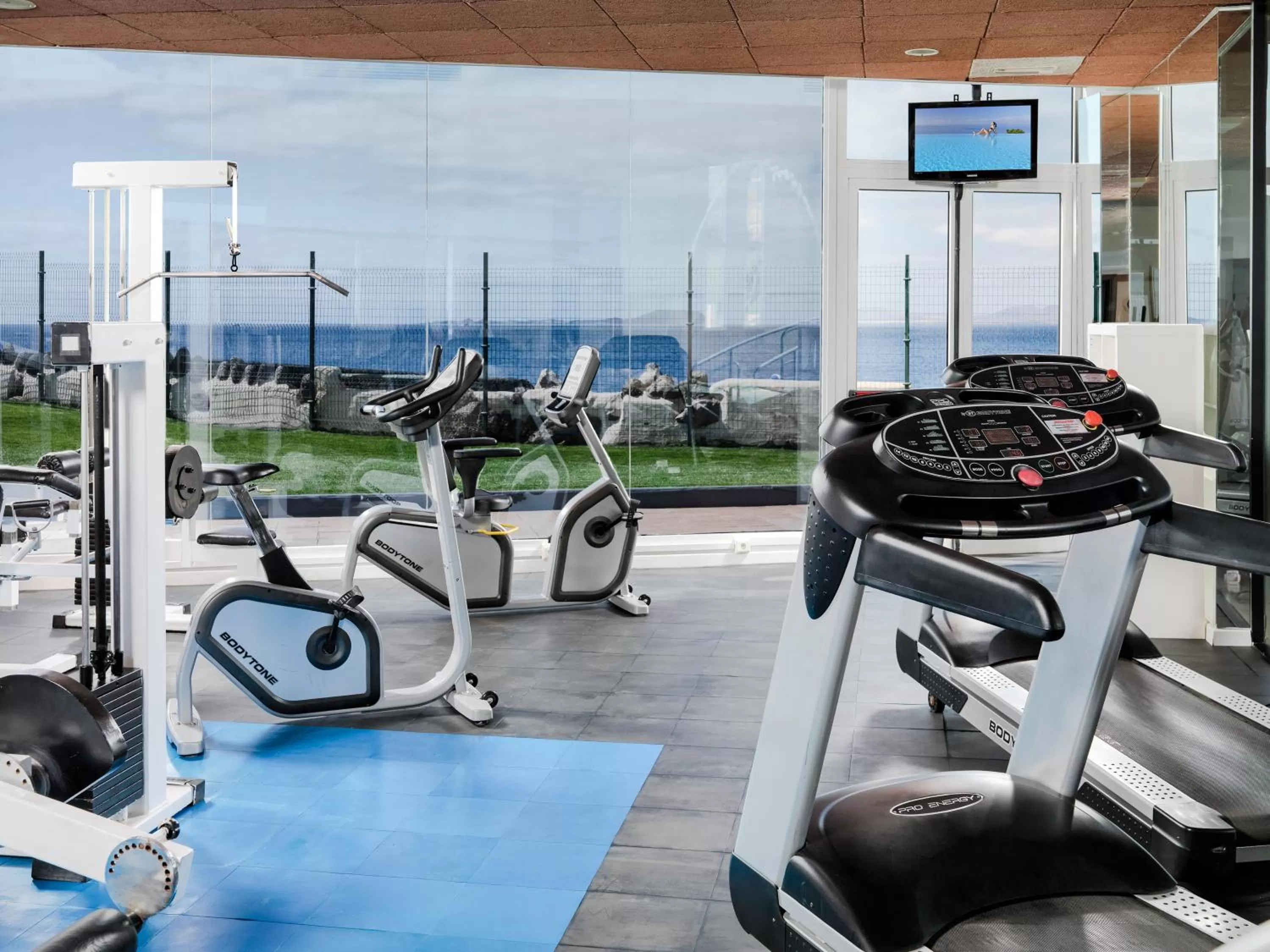 Fitness centre/facilities in H10 Rubicón Horizons Collection