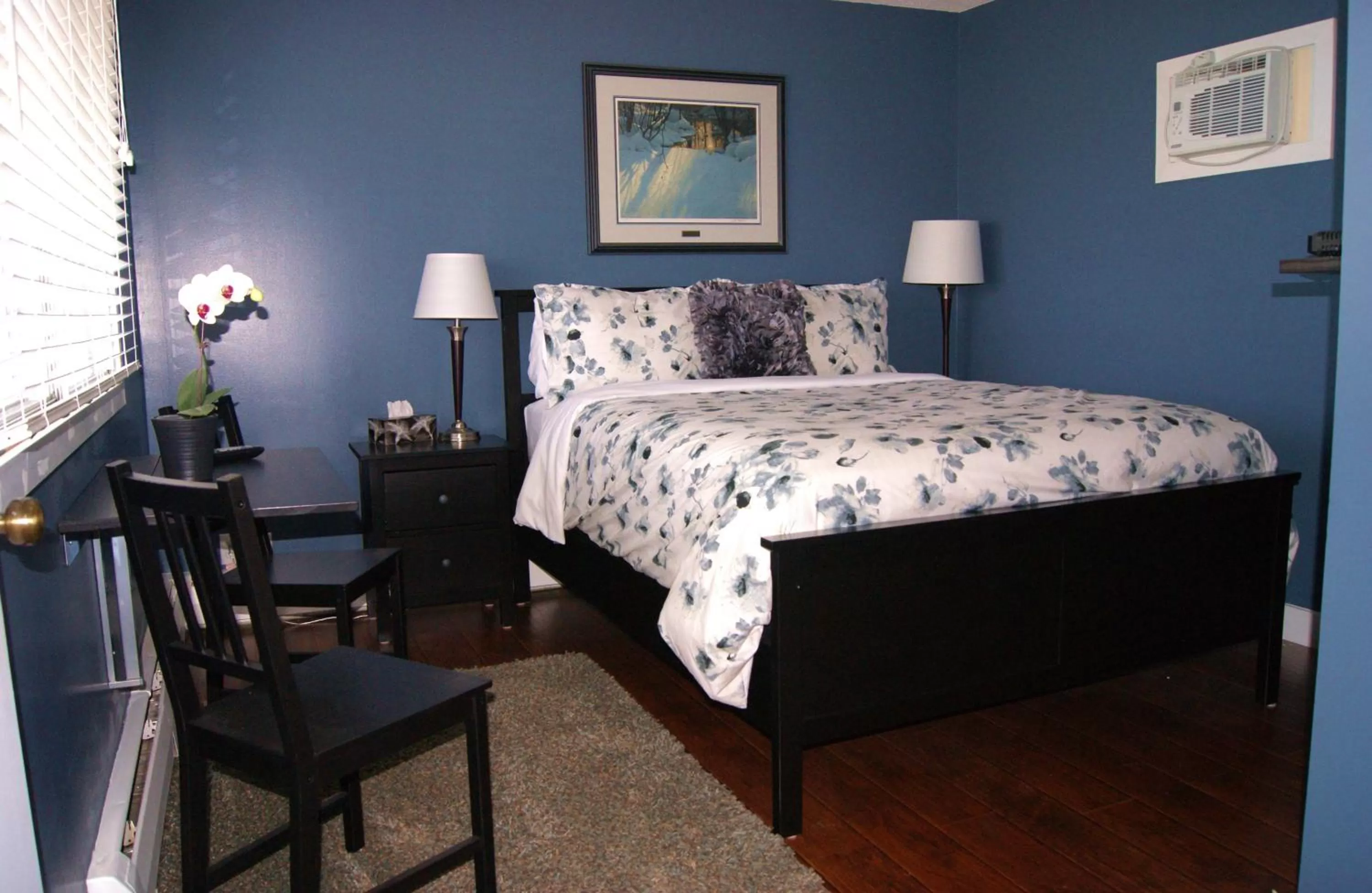 Bedroom, Bed in Stardust Inn and Chalets