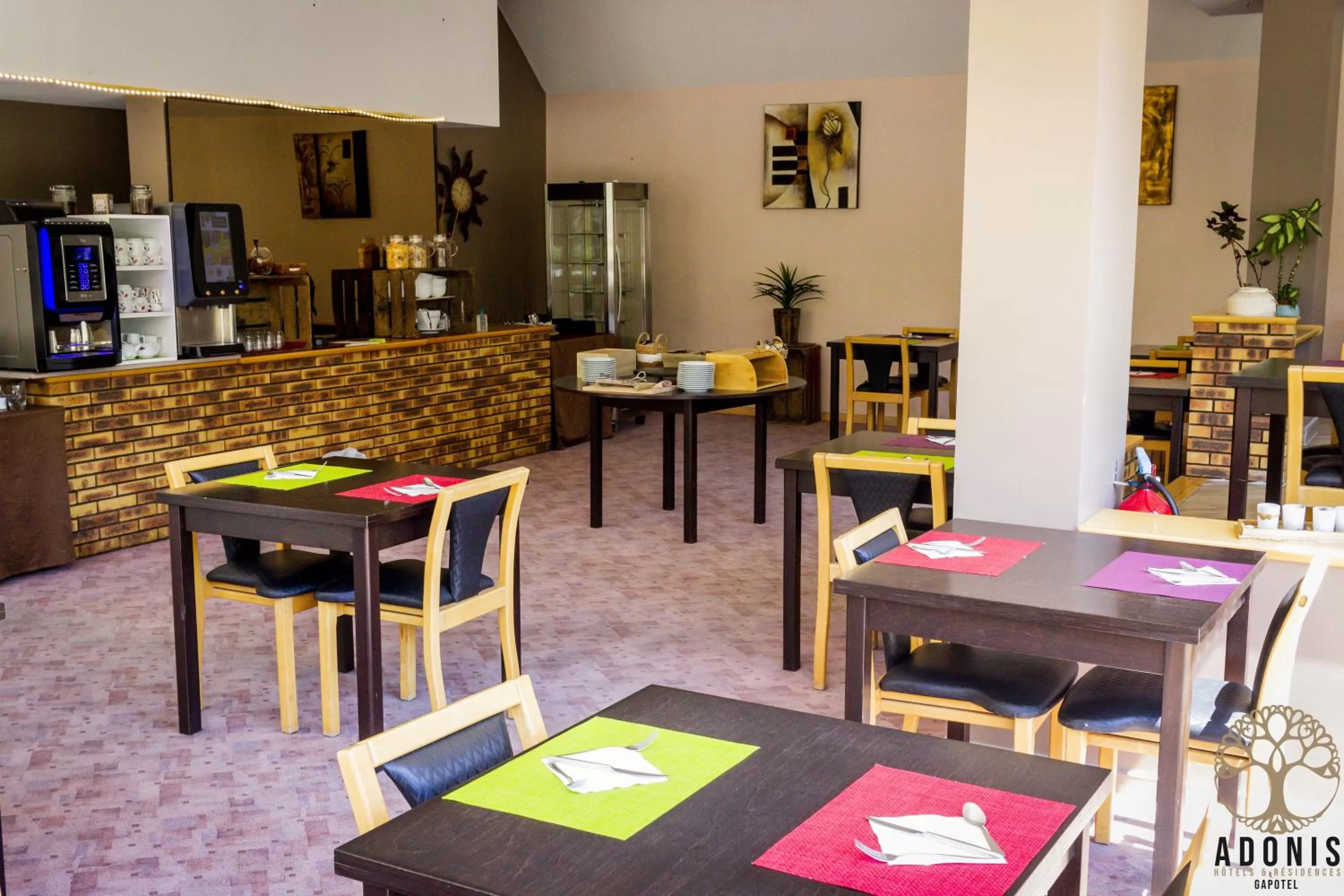 Breakfast in Adonis Gapotel