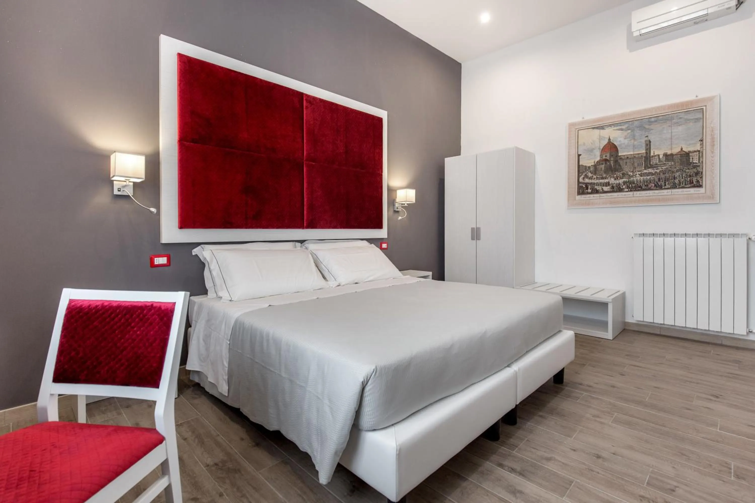 Photo of the whole room, Bed in Apollo Guest House