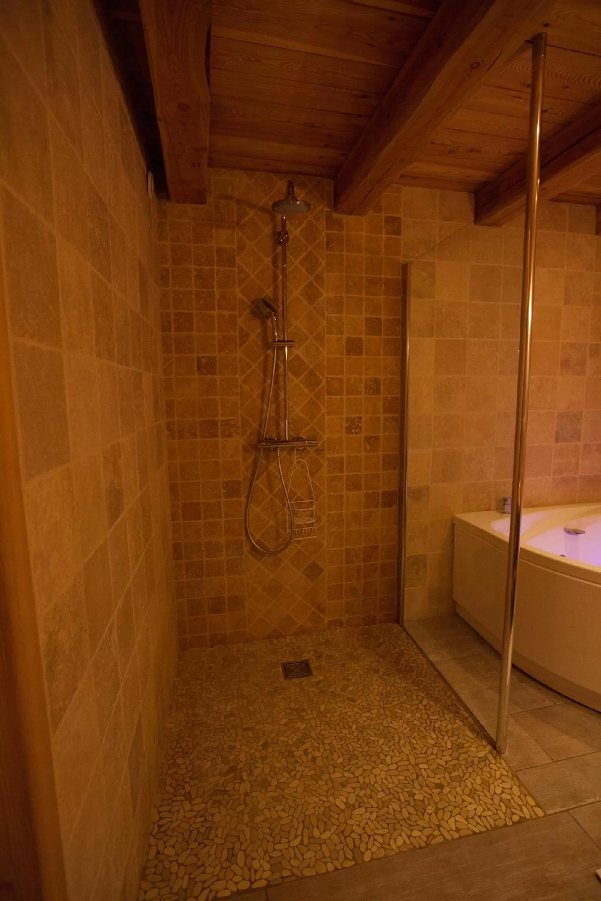 Bathroom in Le Bacchu Ber