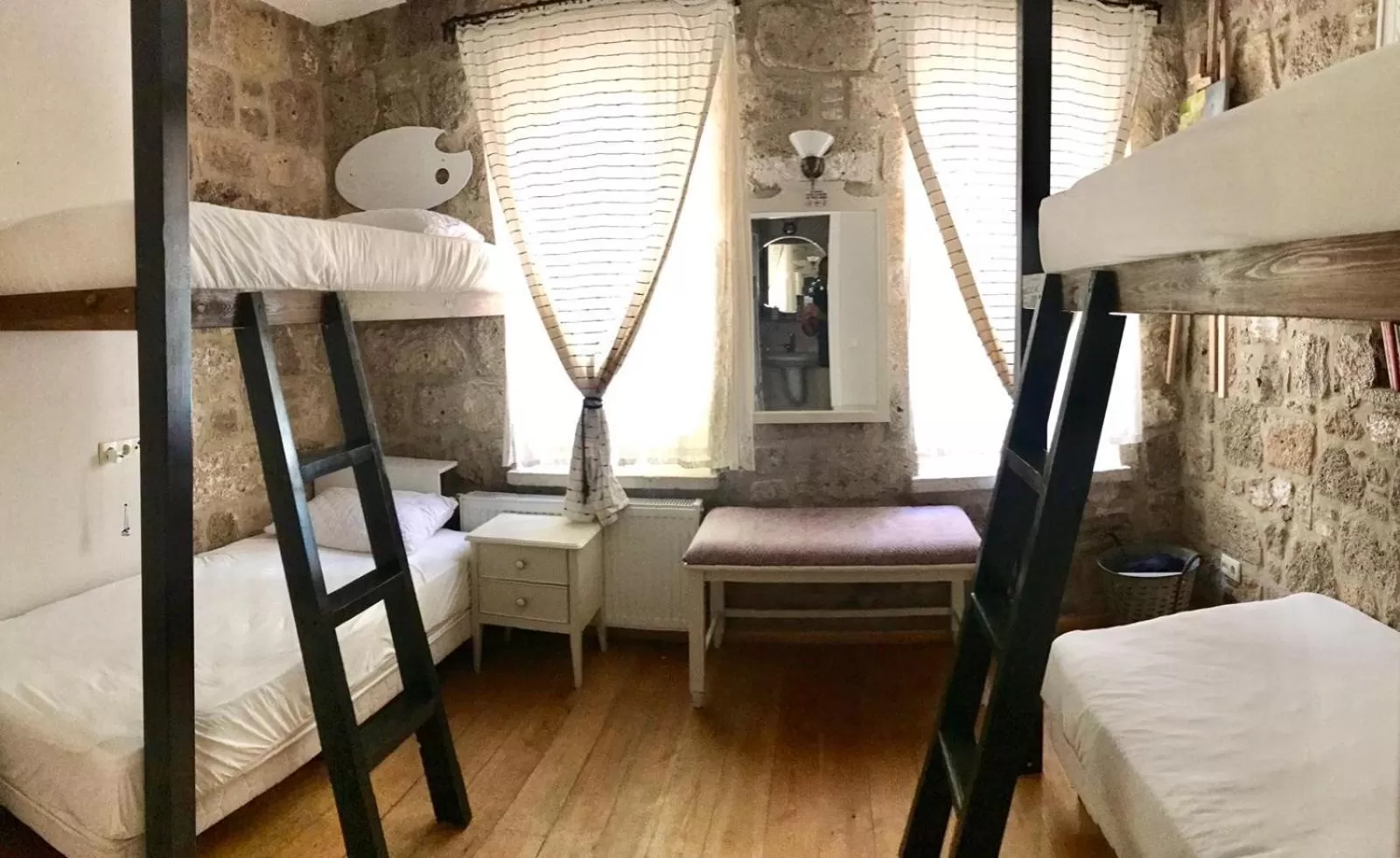 Bunk Bed in MaSaLa Otel