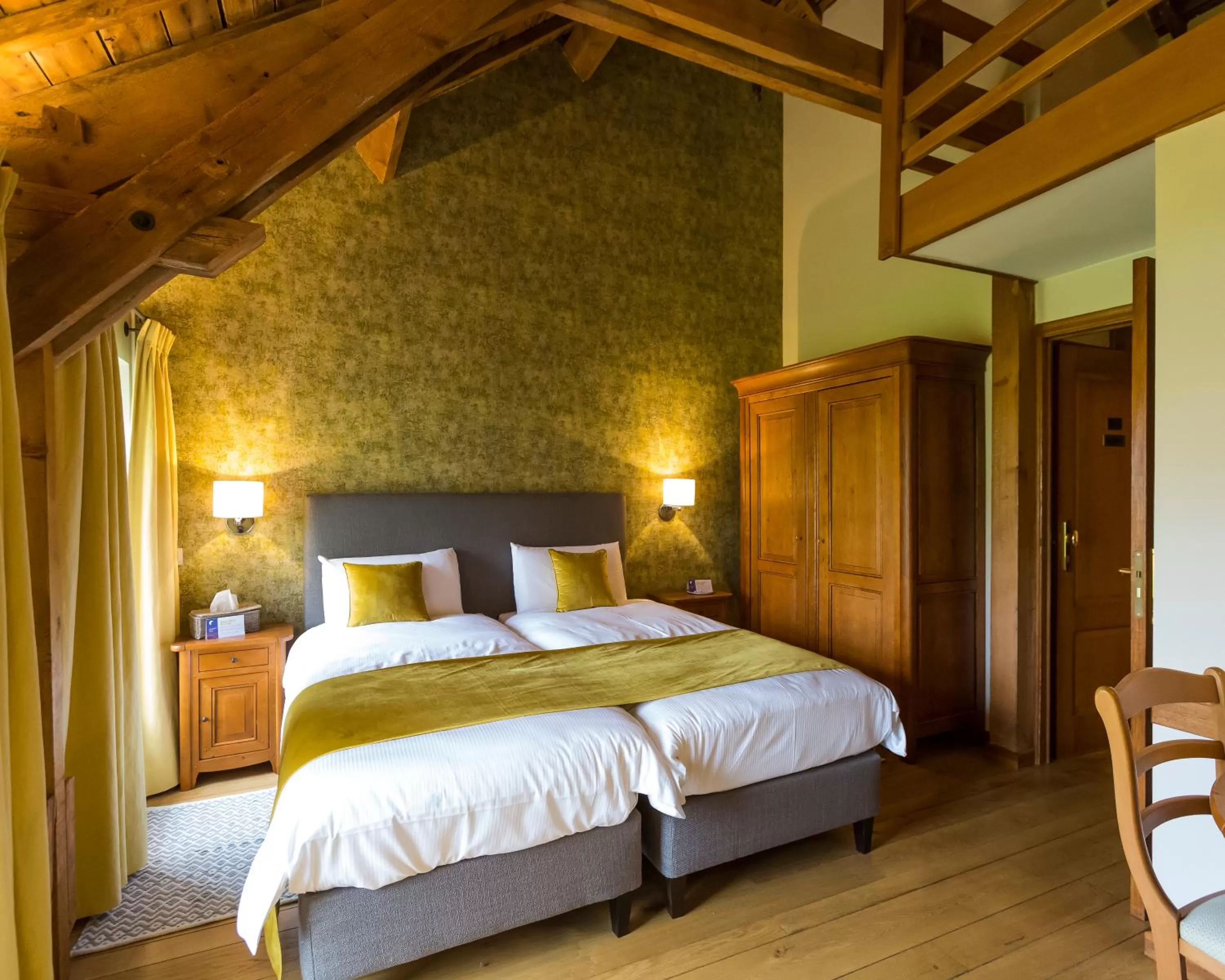 Photo of the whole room, Bed in B&B Ferme Château de Laneffe