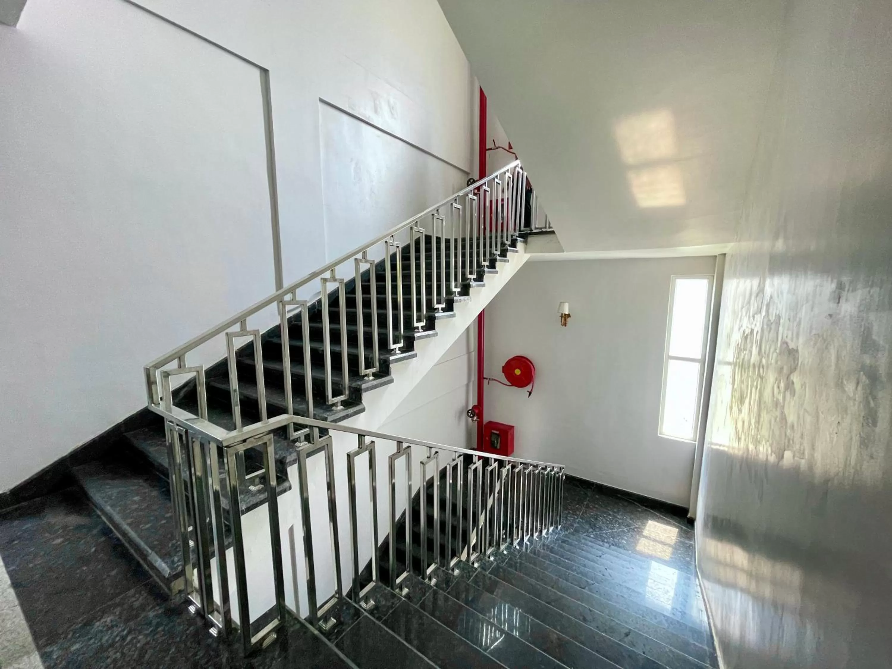 Hotel TBS sea view ! Puri