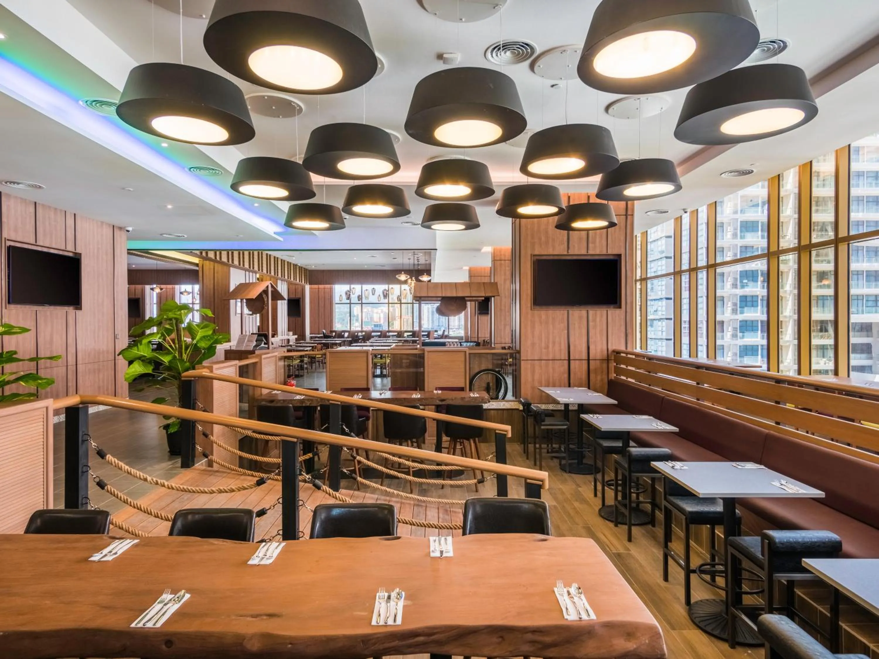 Restaurant/places to eat in ibis Kuala Lumpur City Centre