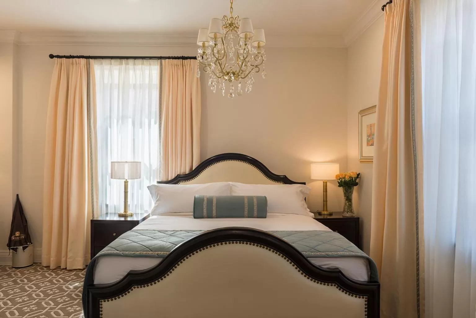 Bedroom, Bed in Sydney Boutique Inn & Suites