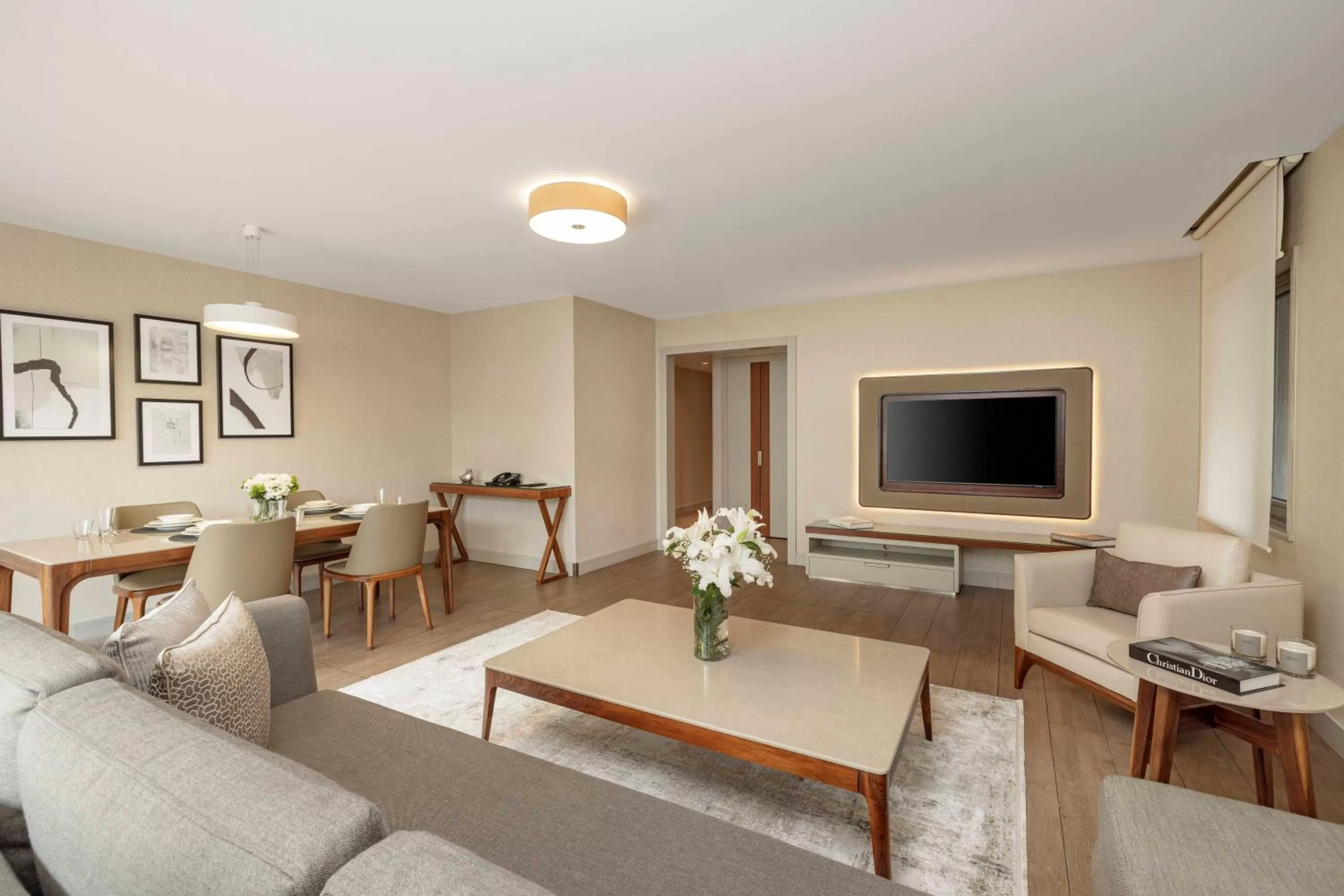 Communal lounge/ TV room in Tzl Suites Hotel Nişantaşı