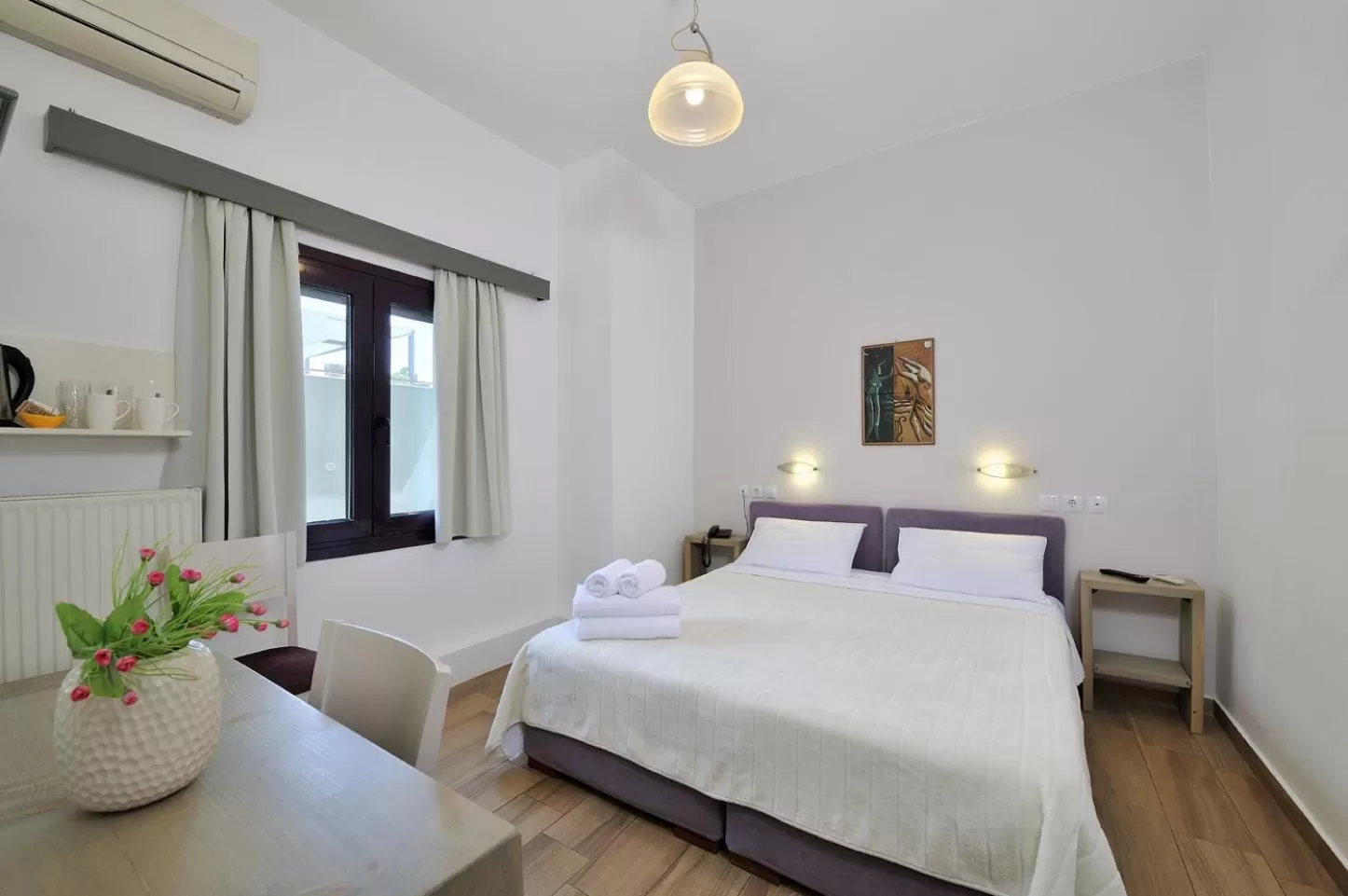 Photo of the whole room, Bed in Dryades & Orion Hotel