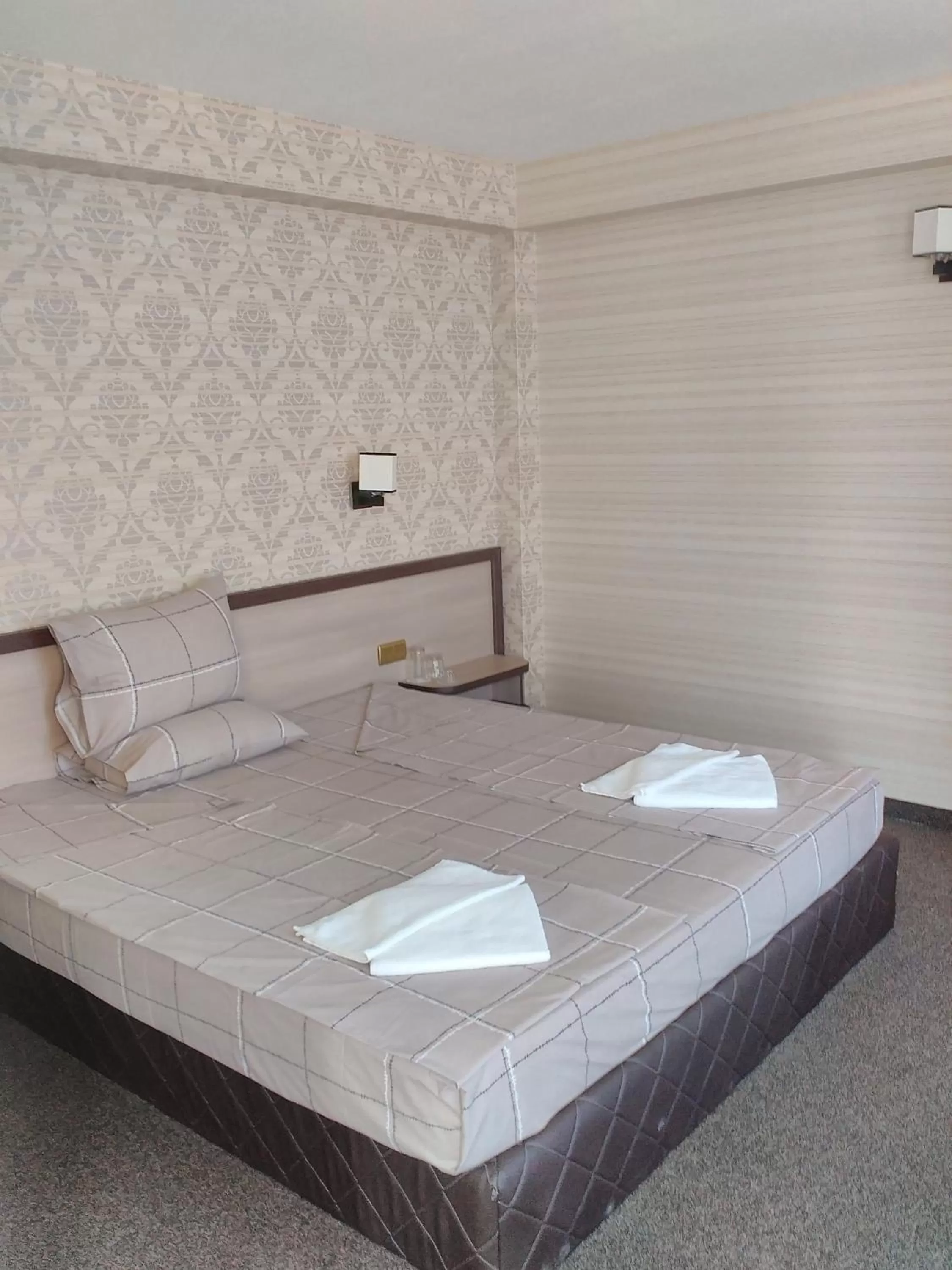 Photo of the whole room, Bed in Casa Blanca