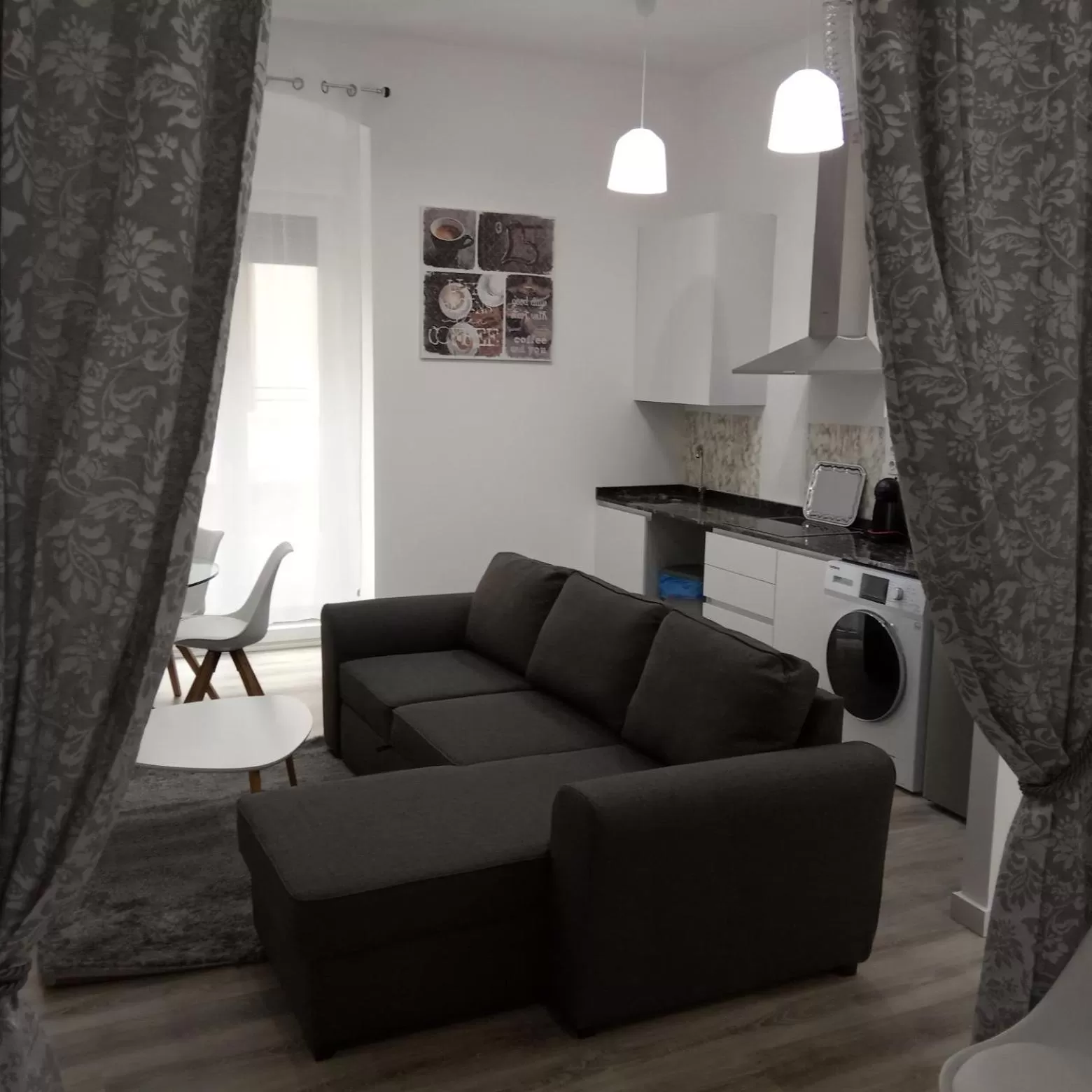 Kitchen or kitchenette in Alicante Center Apart