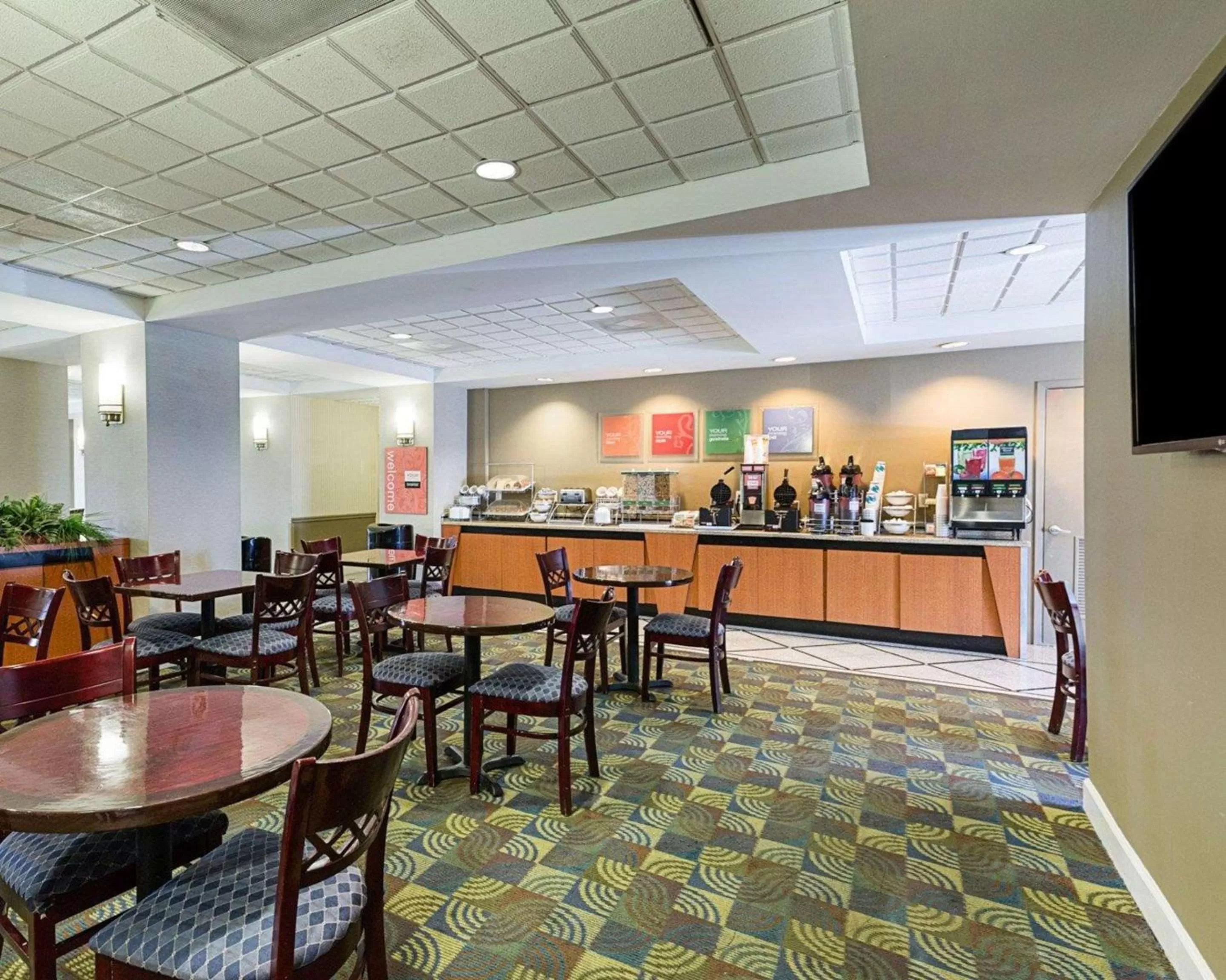 Restaurant/places to eat in Comfort Inn Southwest Fwy at Westpark