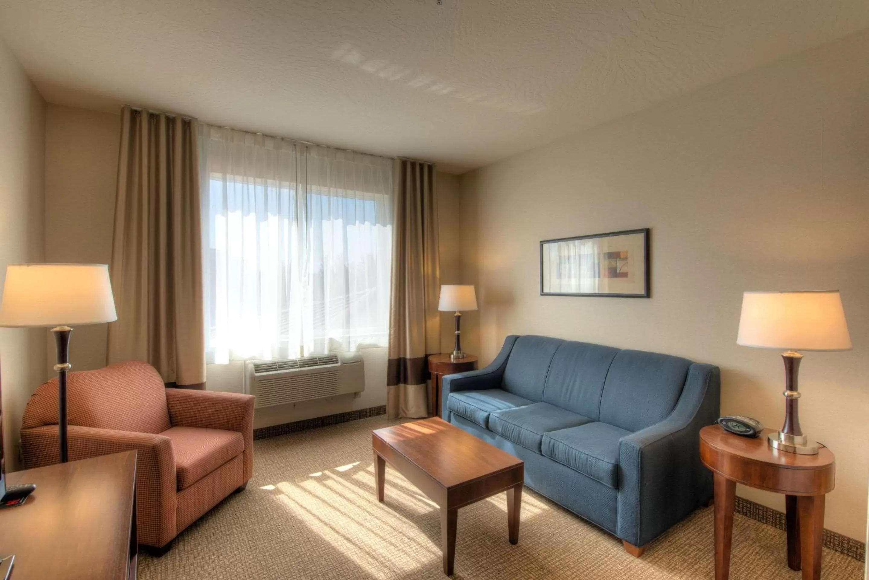 Bedroom in Comfort Suites Springfield-Eugene
