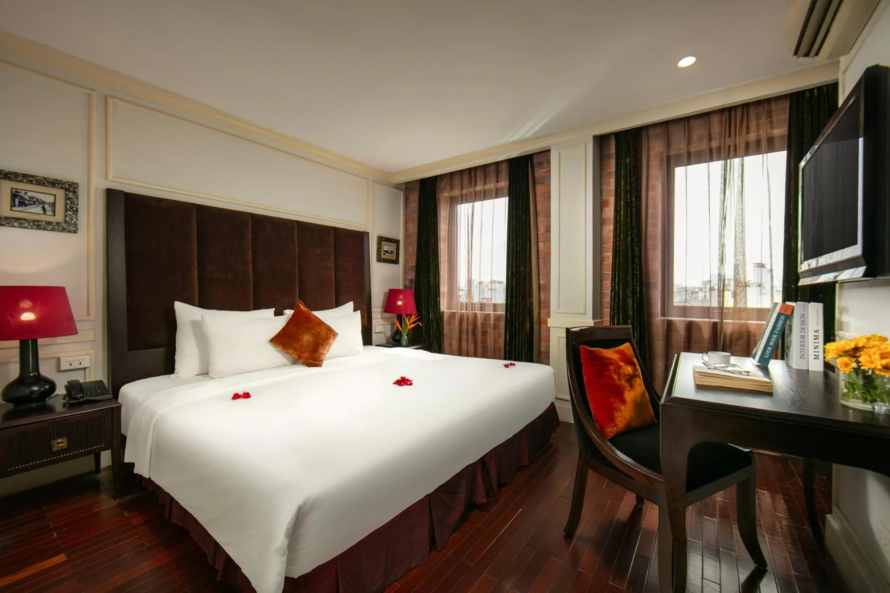 Bed in Hanoi Boutique Hotel & Spa