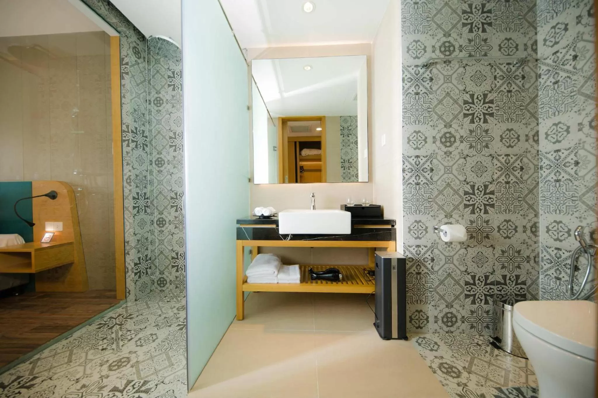 Shower in Quinter Central Nha Trang