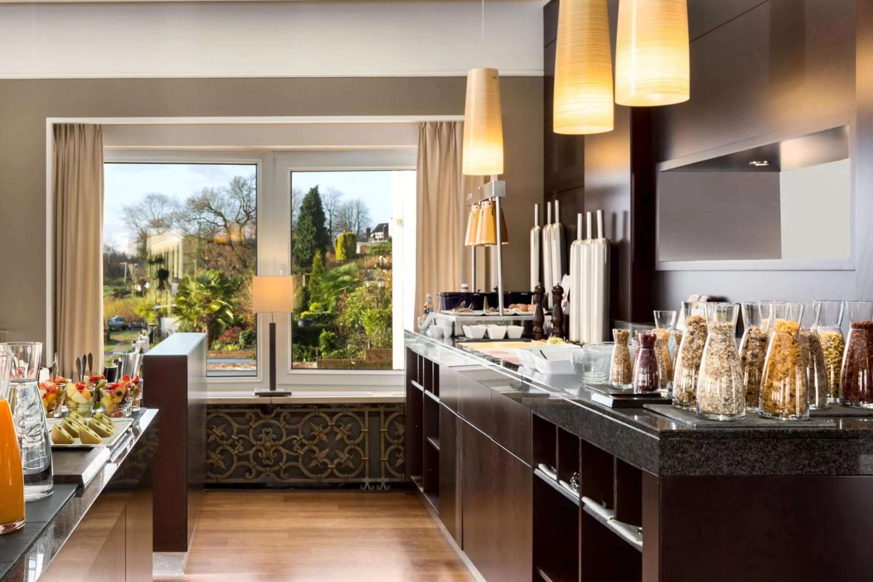 Breakfast in NH Arnhem Rijnhotel