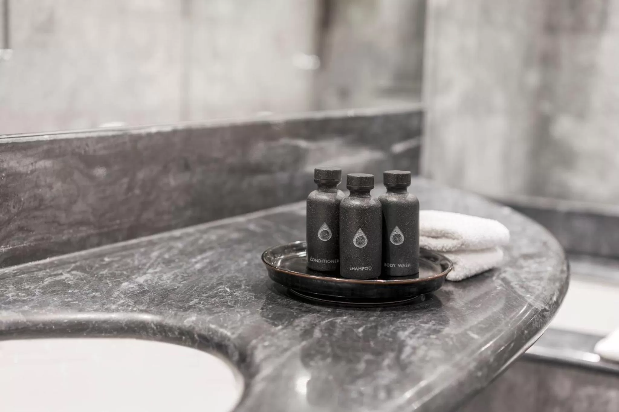 Photo of the whole room in COMO The Halkin