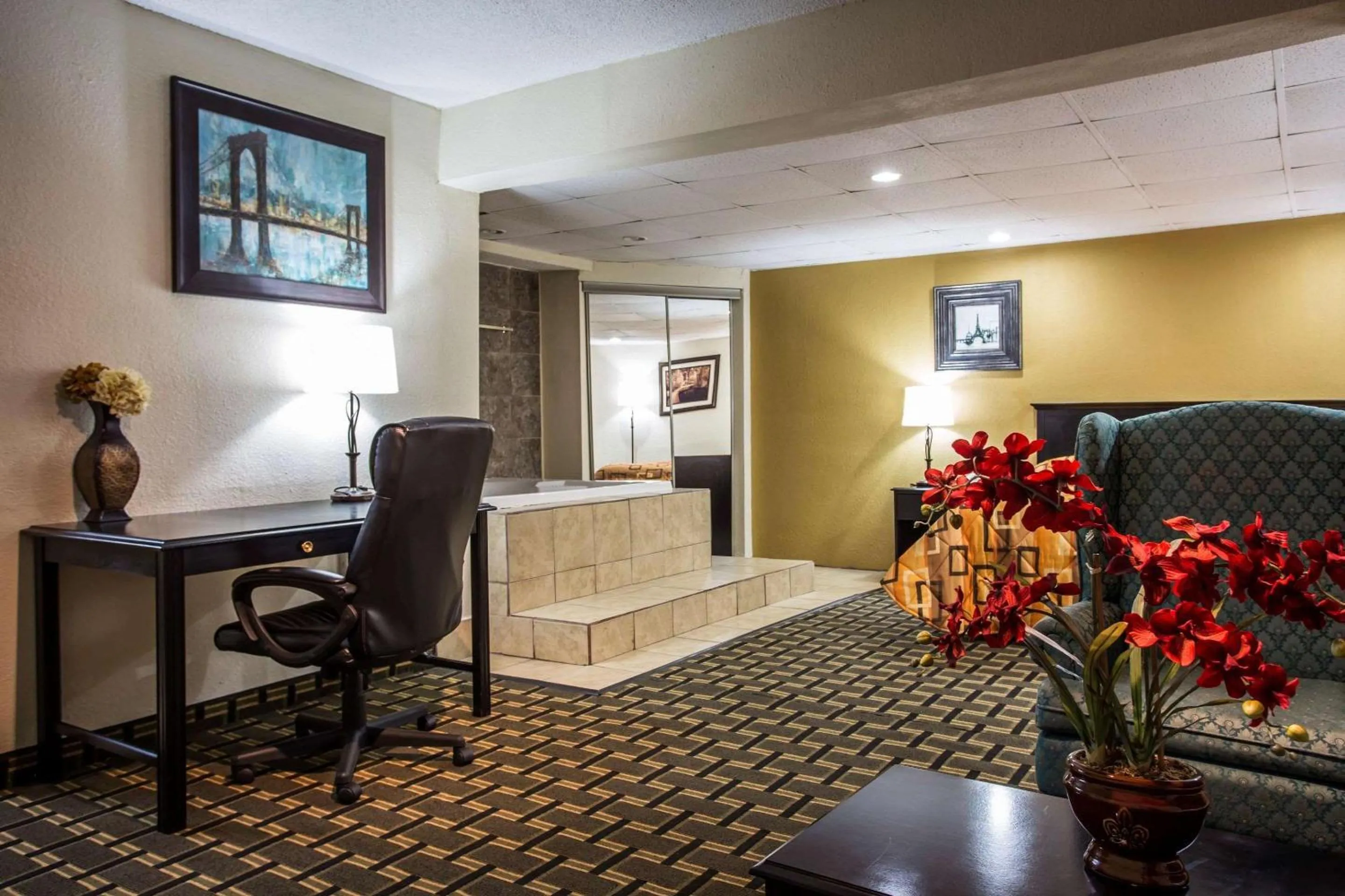 Photo of the whole room in Econo Lodge Salisbury South