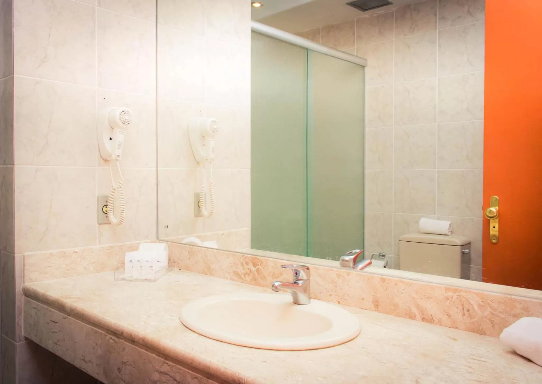 Embaixador Hotel & Centro de Eventos by Fast10