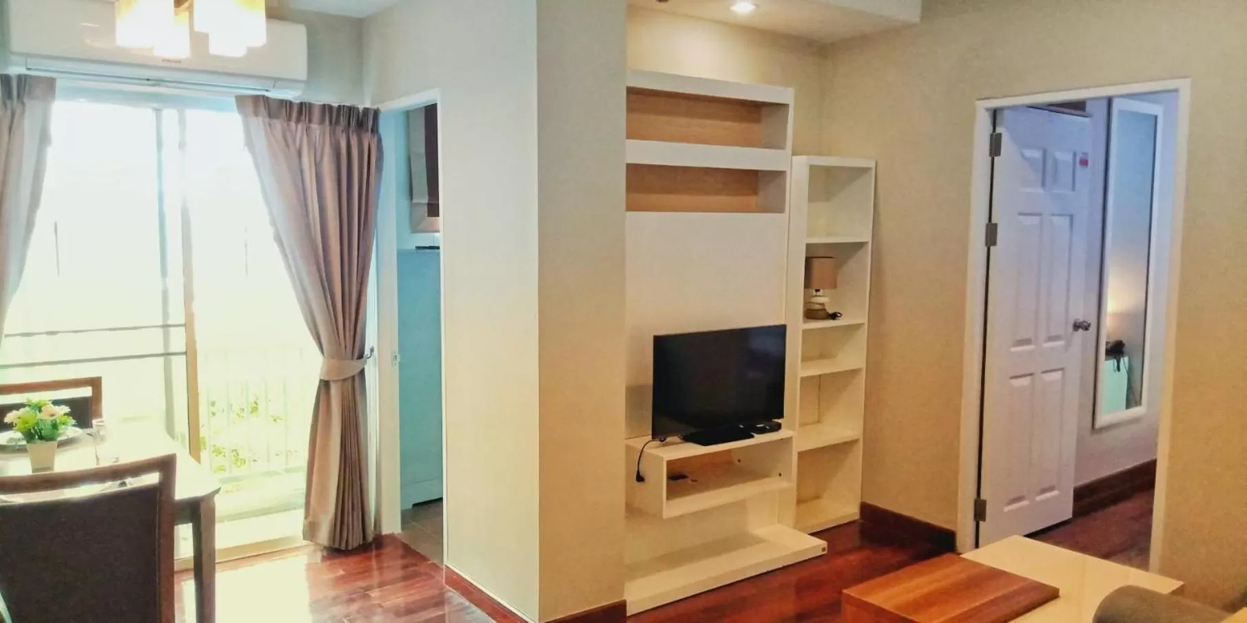 TV and multimedia in The Sriracha Residence