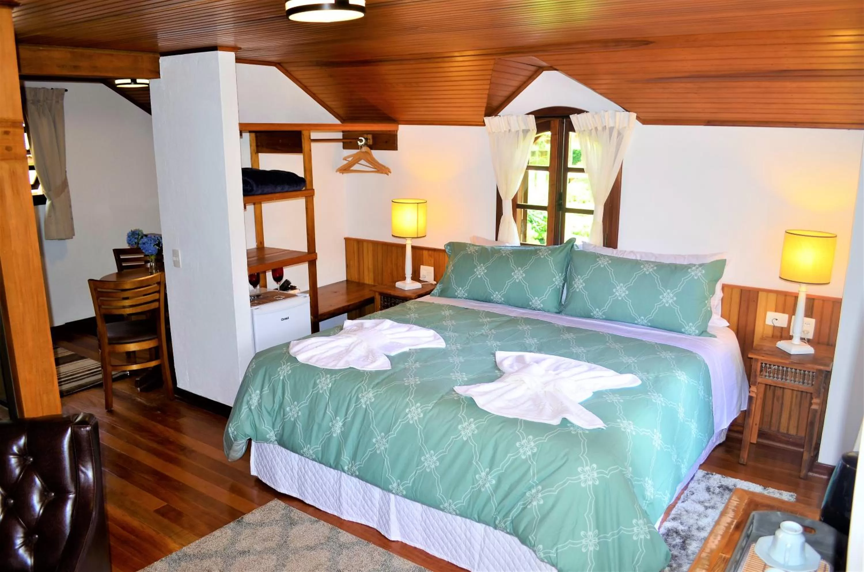 Photo of the whole room, Bed in Pousada Toca Da Coruja