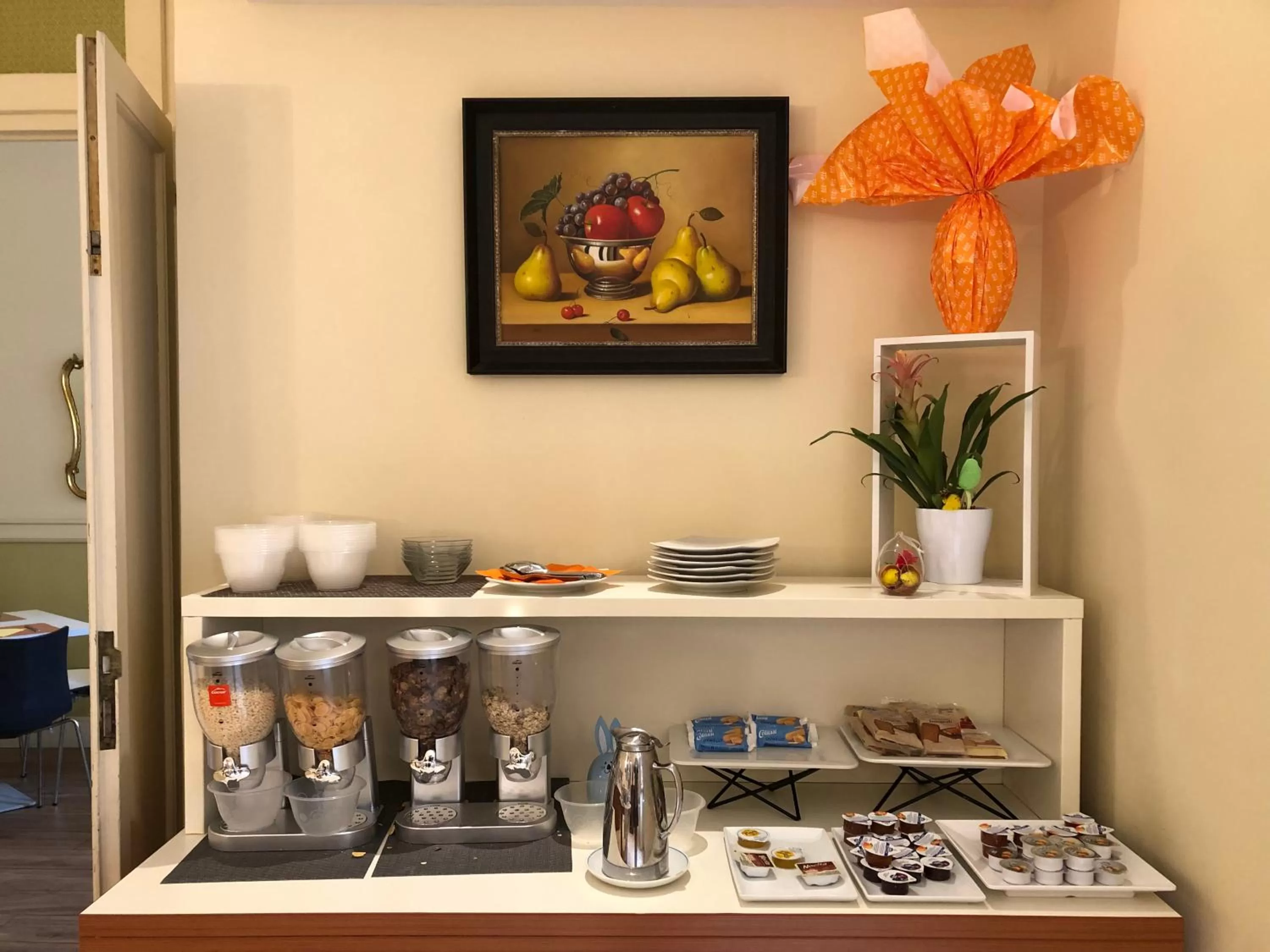 Food and drinks in Basilica Hotel