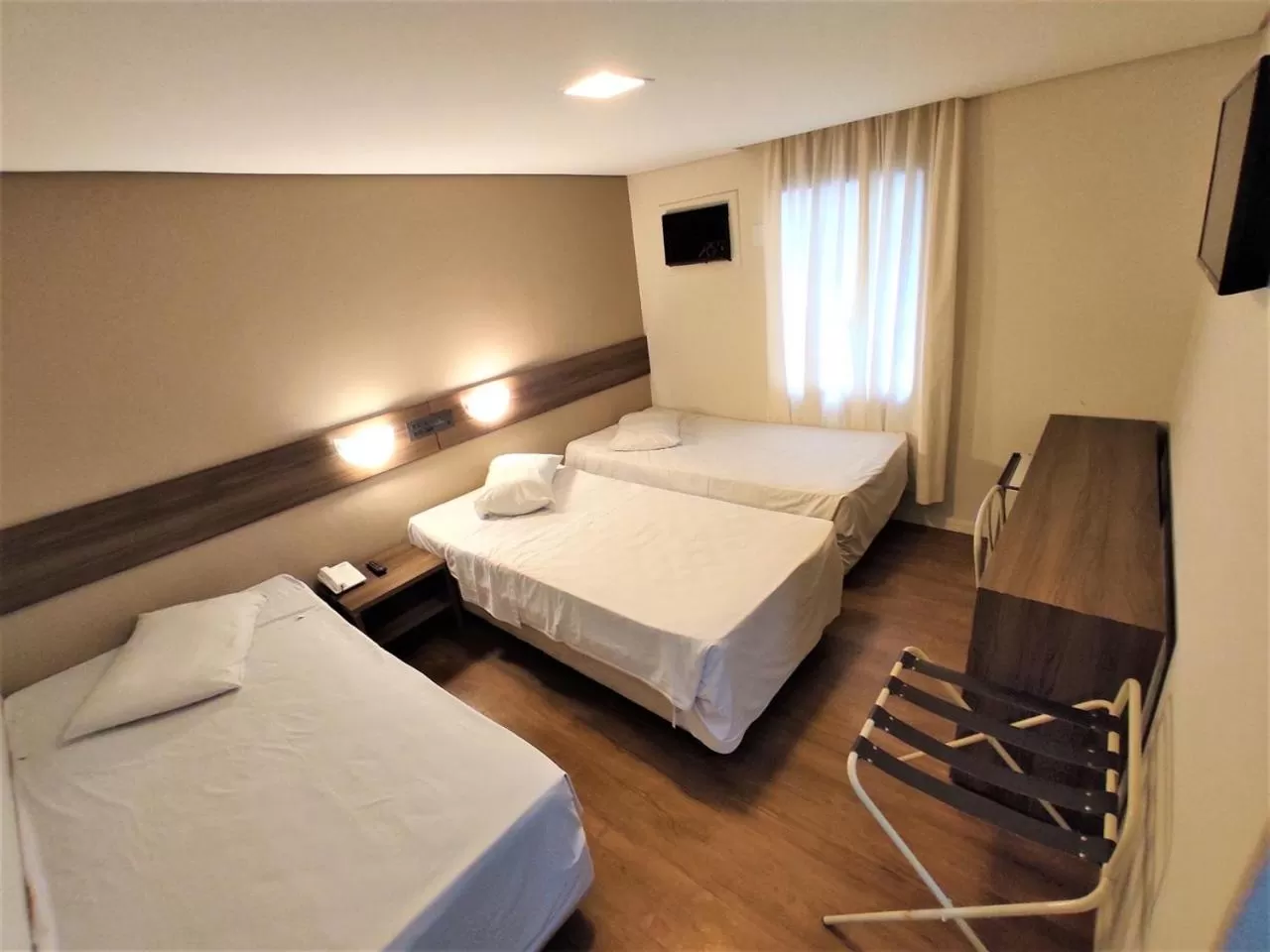 Bedroom, Bed in Granville Hotel