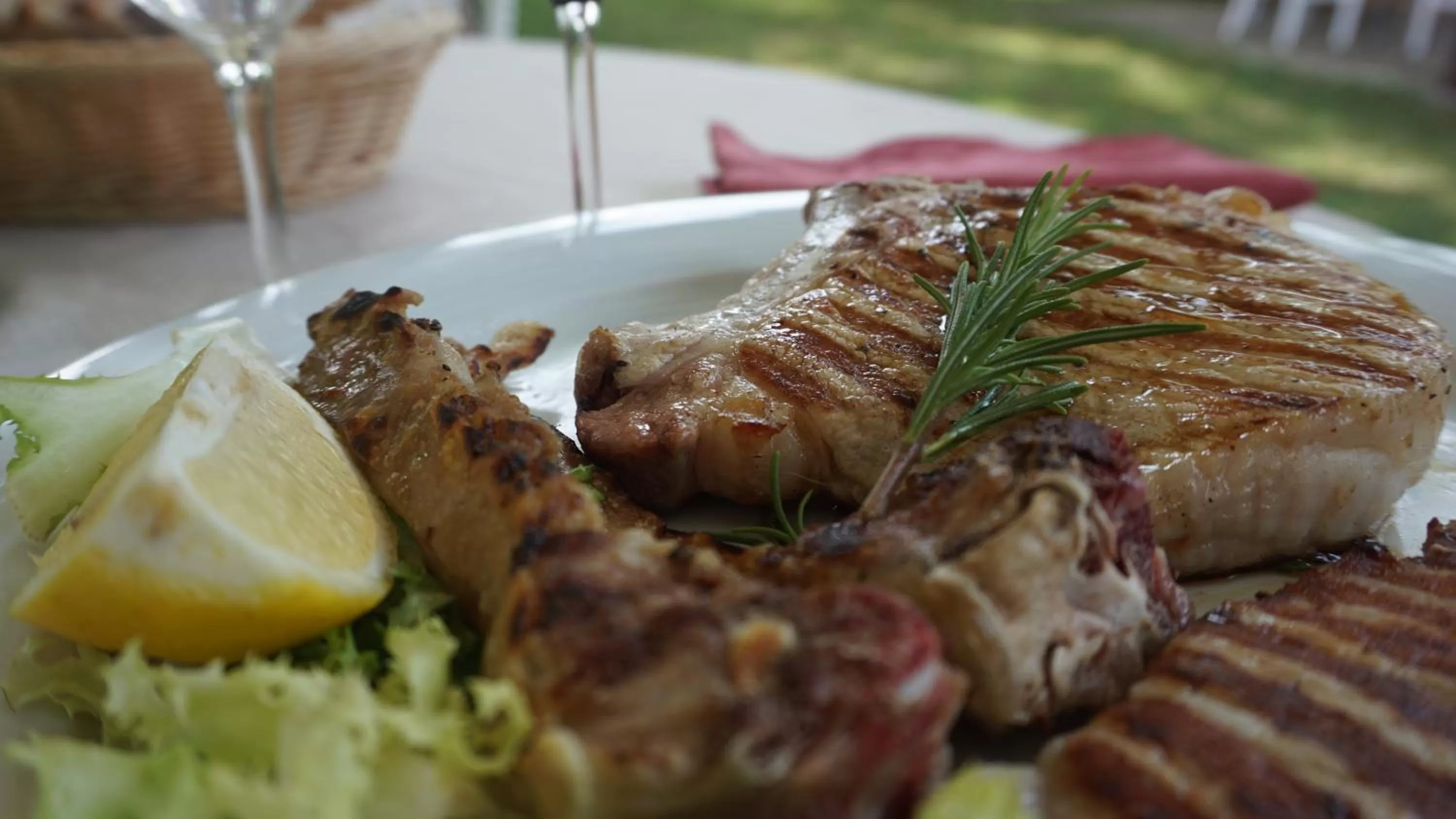 Food and drinks in Villa Icidia