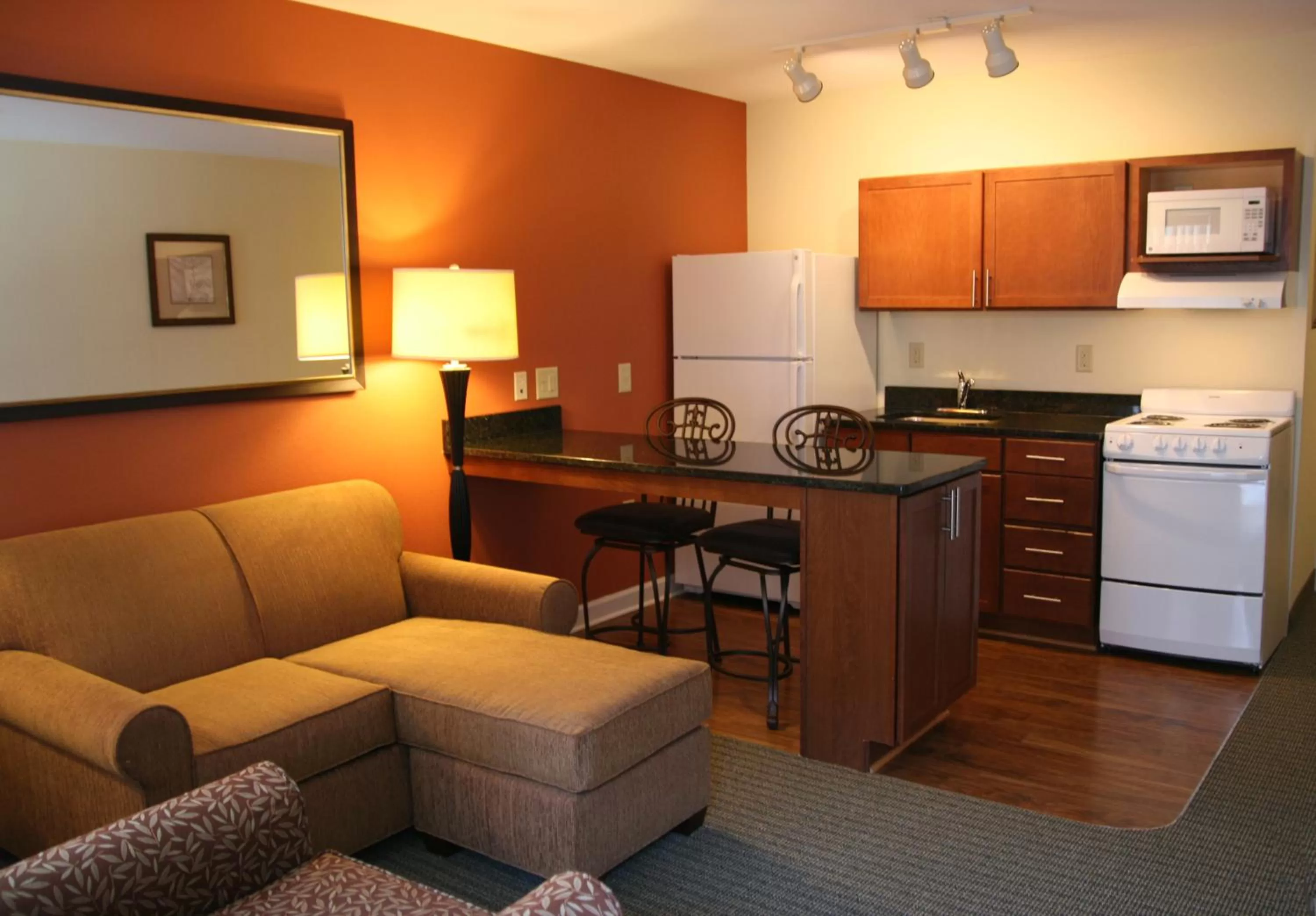 Kitchen or kitchenette in Affordable Suites Mooresville
