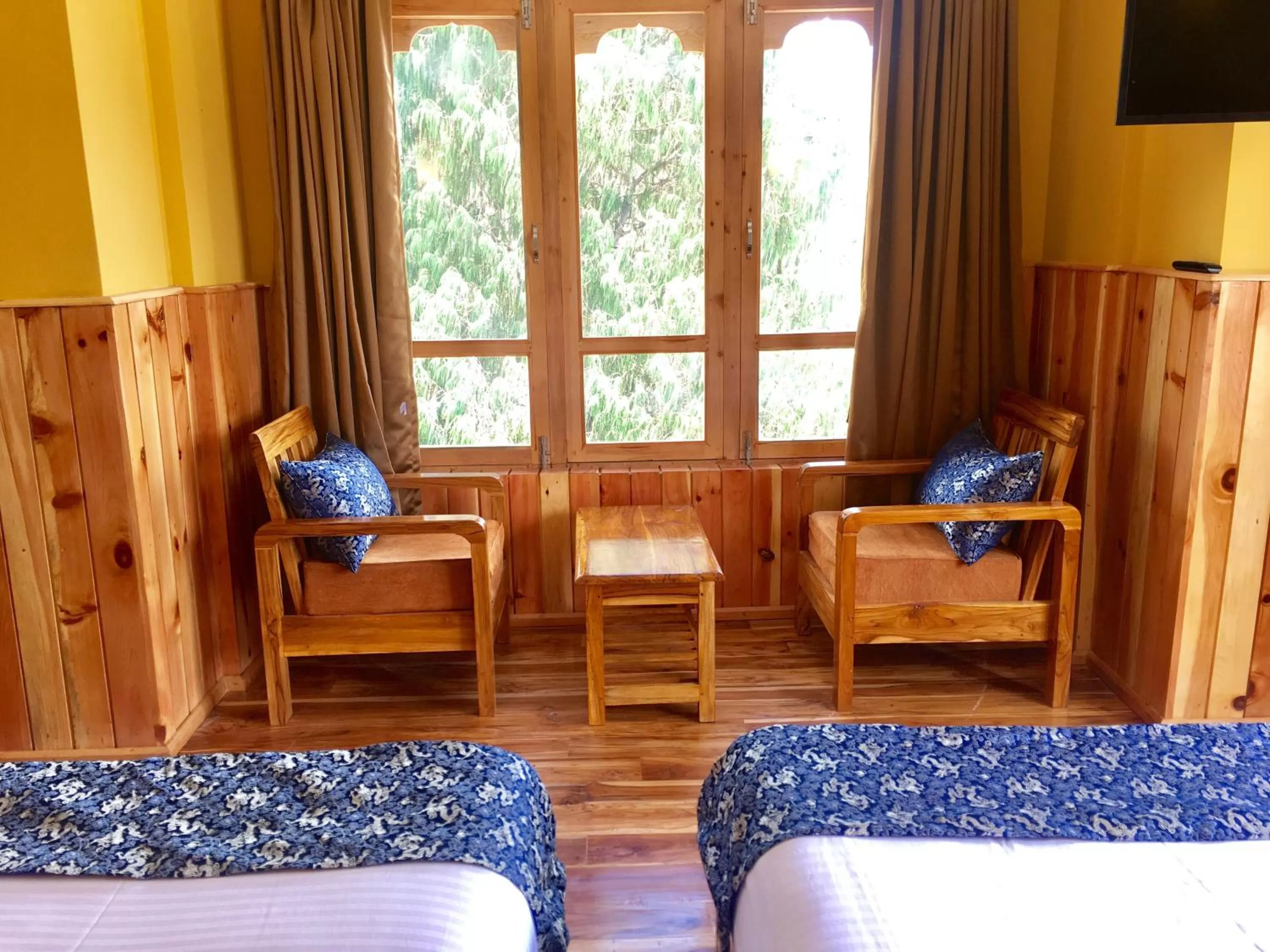 Bed in Hotel Khamsum