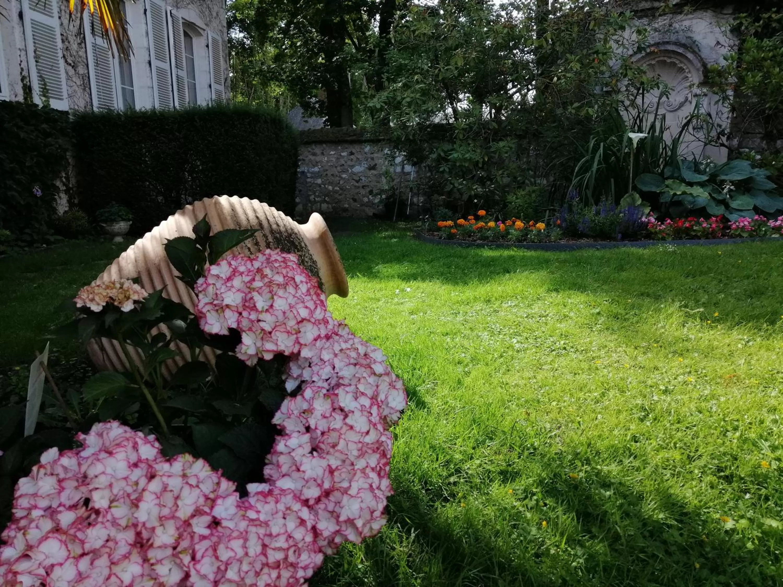 Garden view, Garden in Chambres et Tables d'hôtes du Puits d'Athie