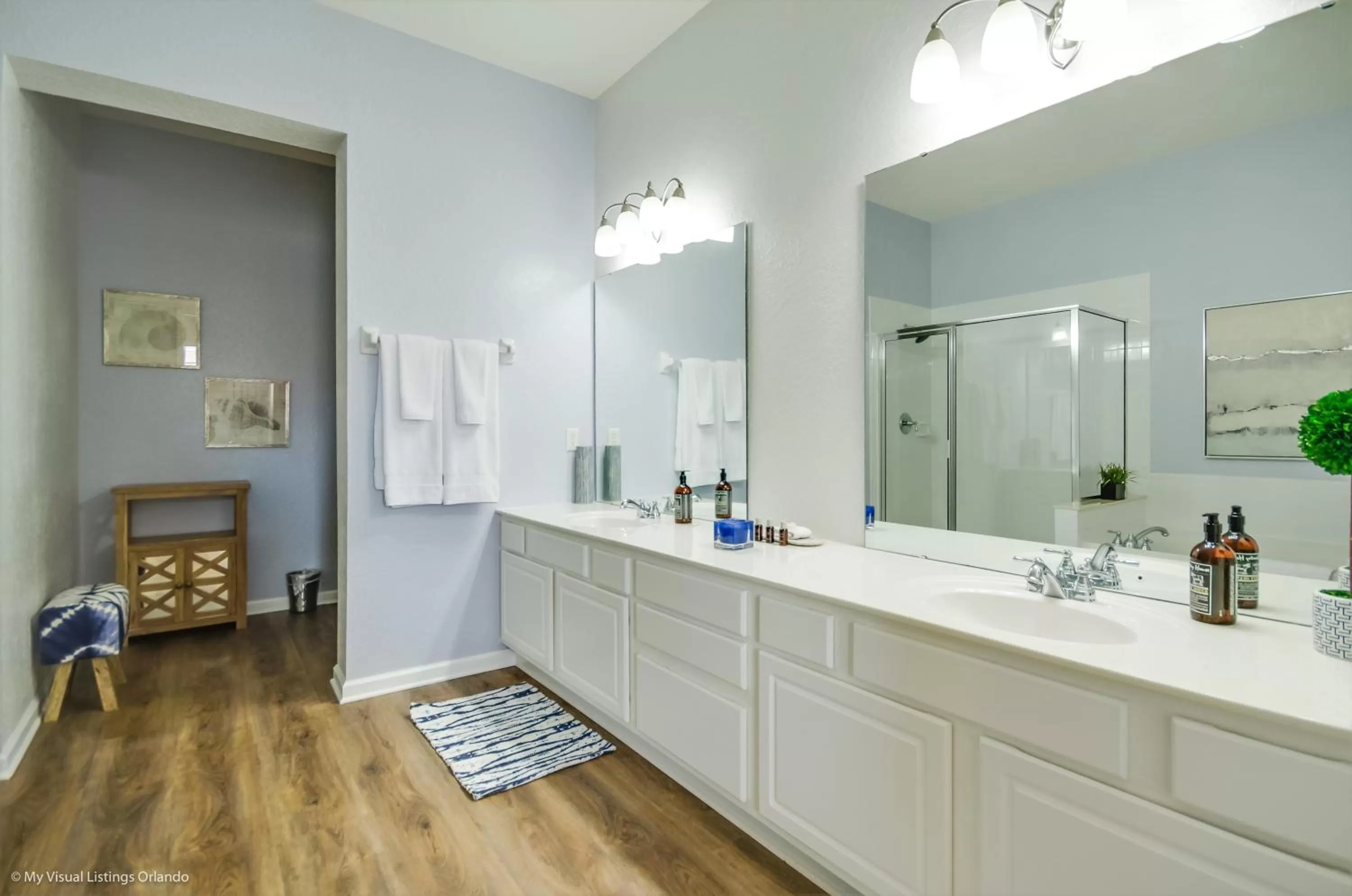 Bathroom in Casiola Vacation Homes