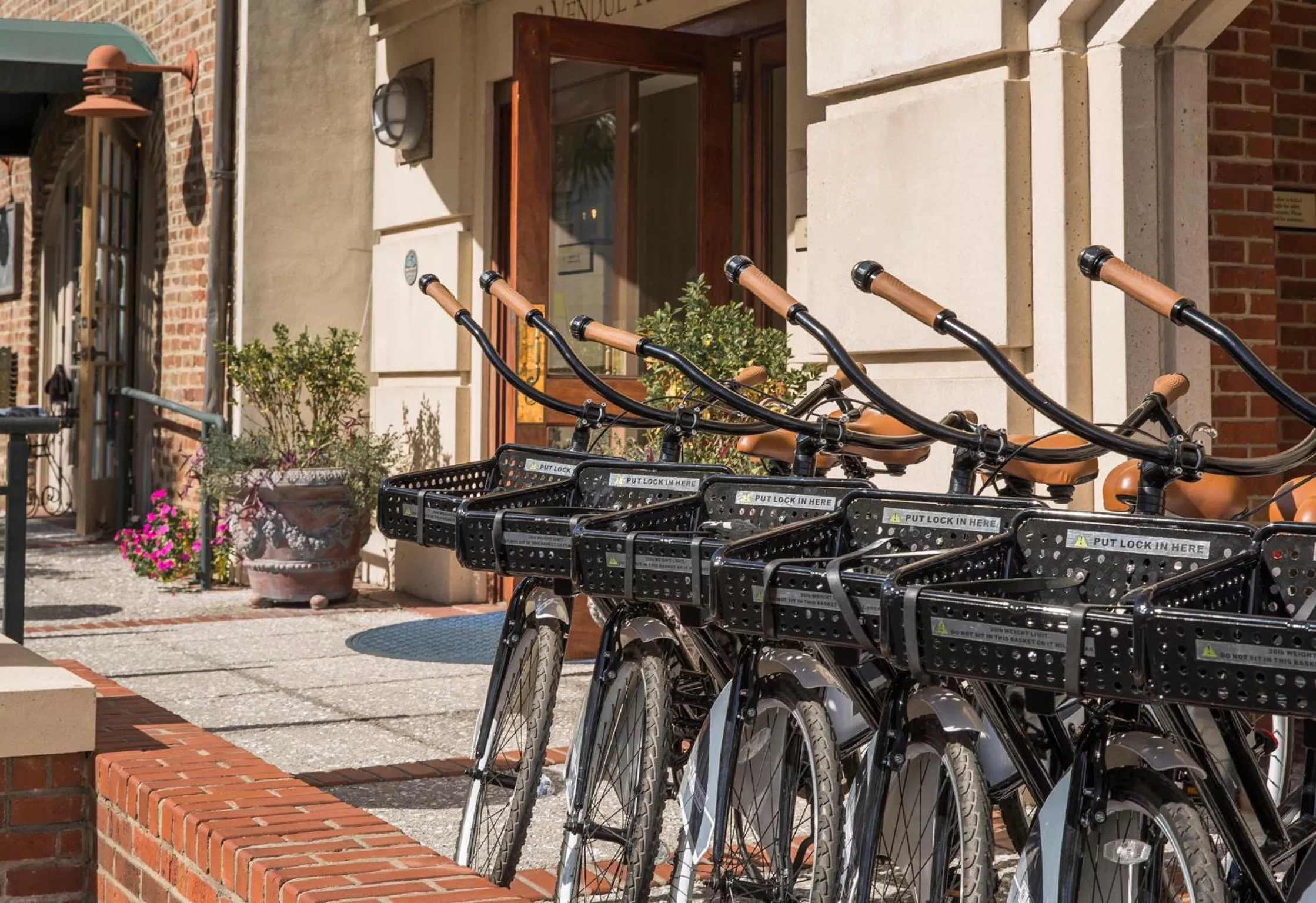 Decorative detail in Harbourview Inn