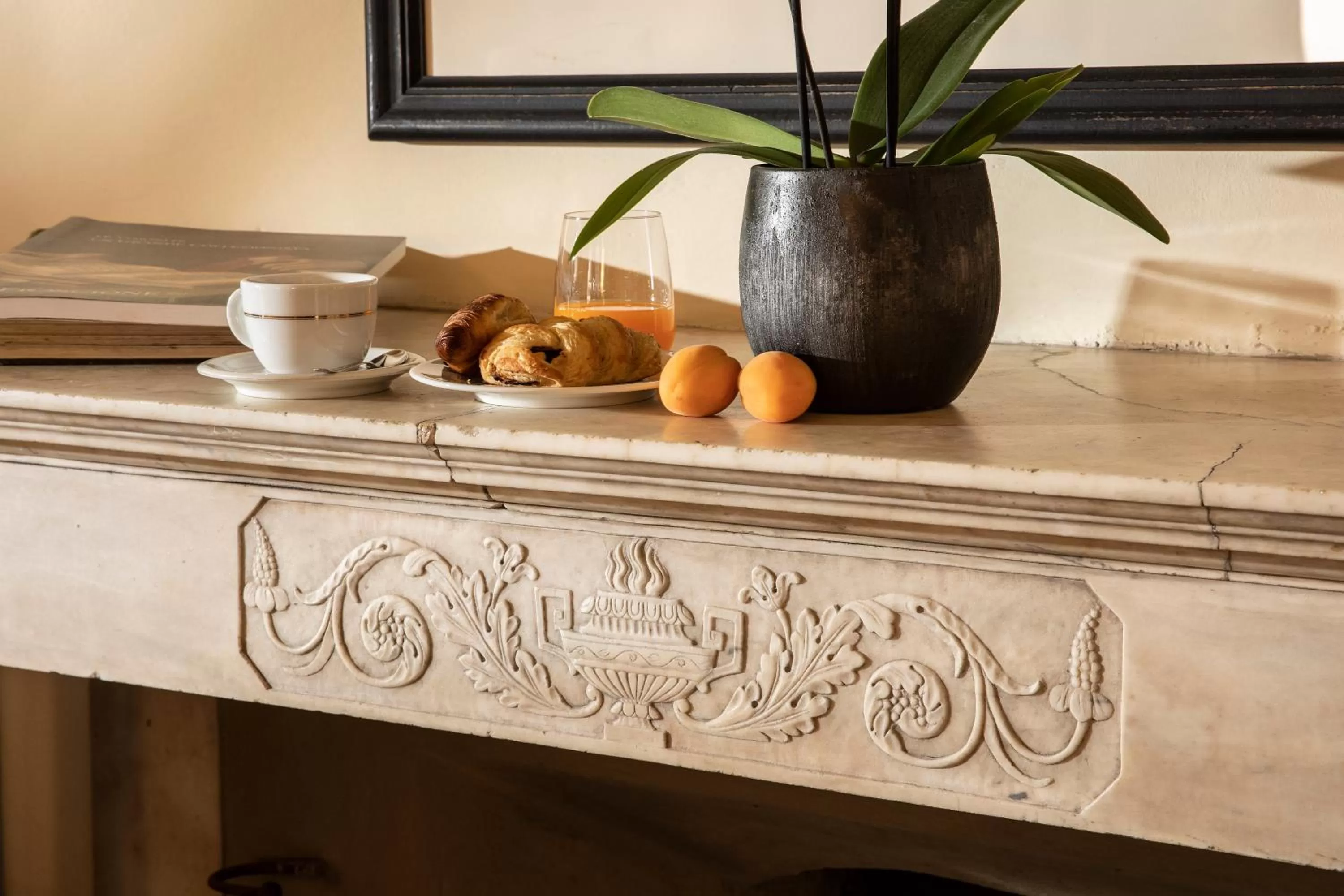 Food and drinks in Palazzo Martellini Residenza d'epoca