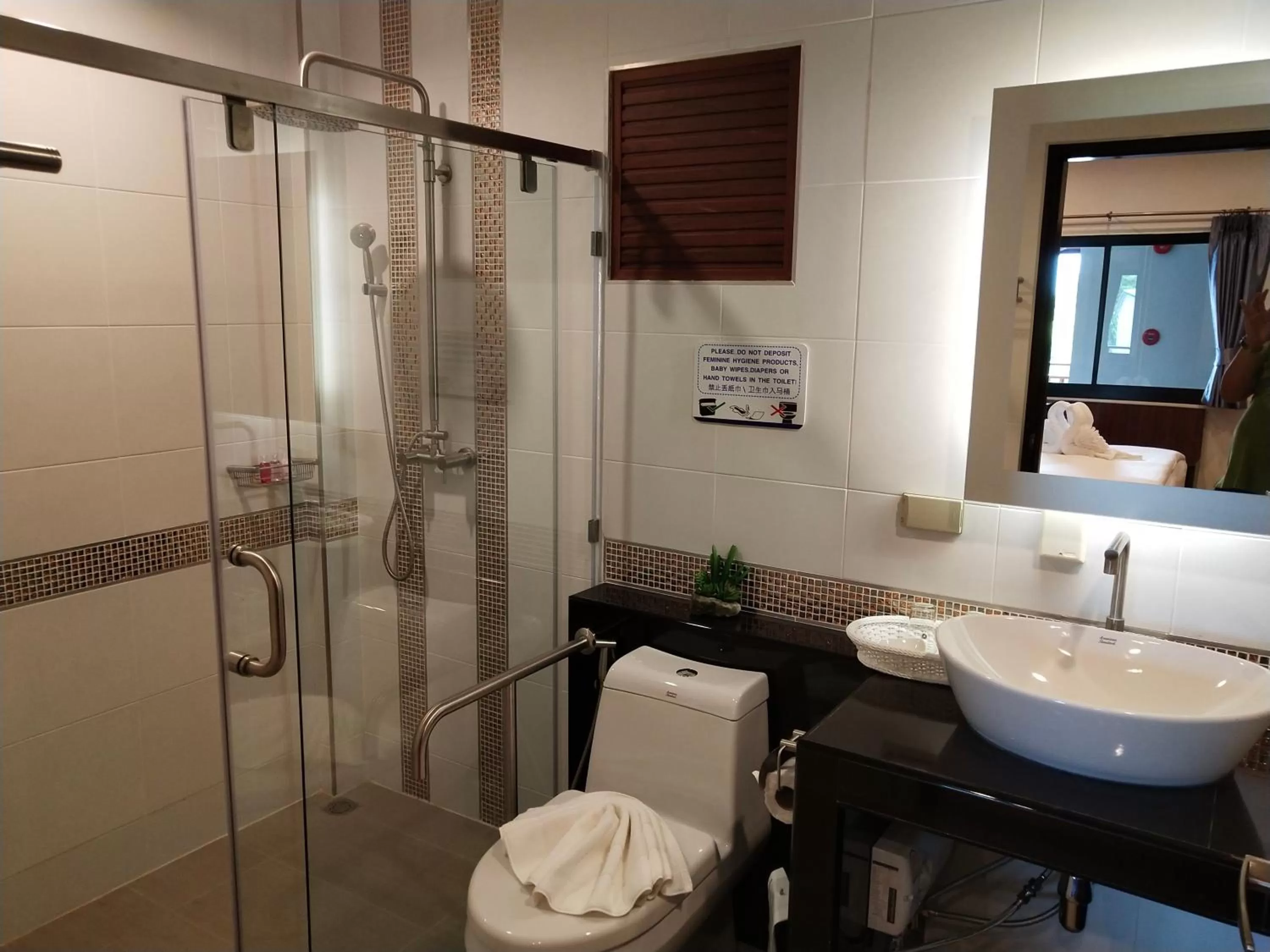 Shower in Hotel De Wualai