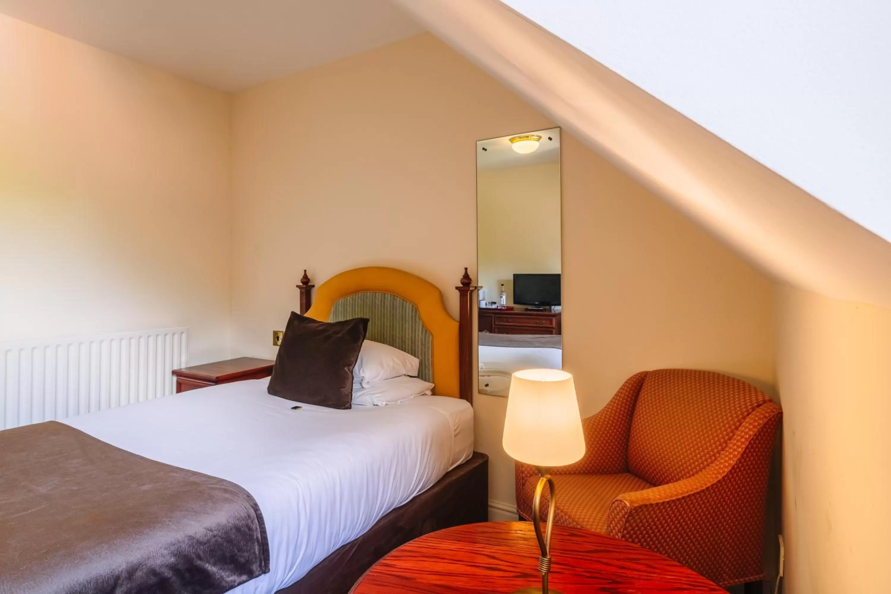 Bedroom, Bed in Muthu Belstead Brook Hotel