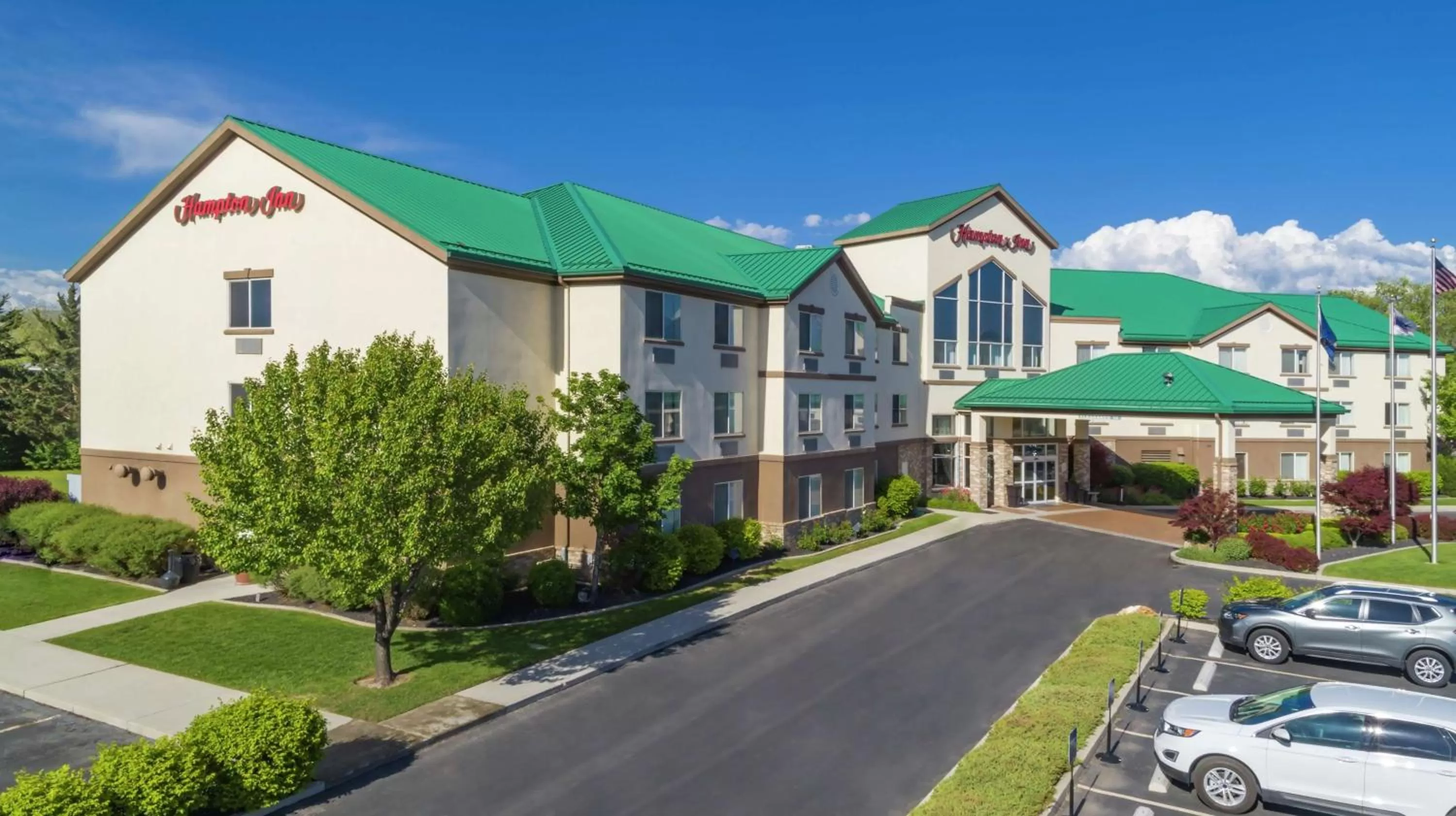 Property building in Spark by Hilton Salt Lake City Central