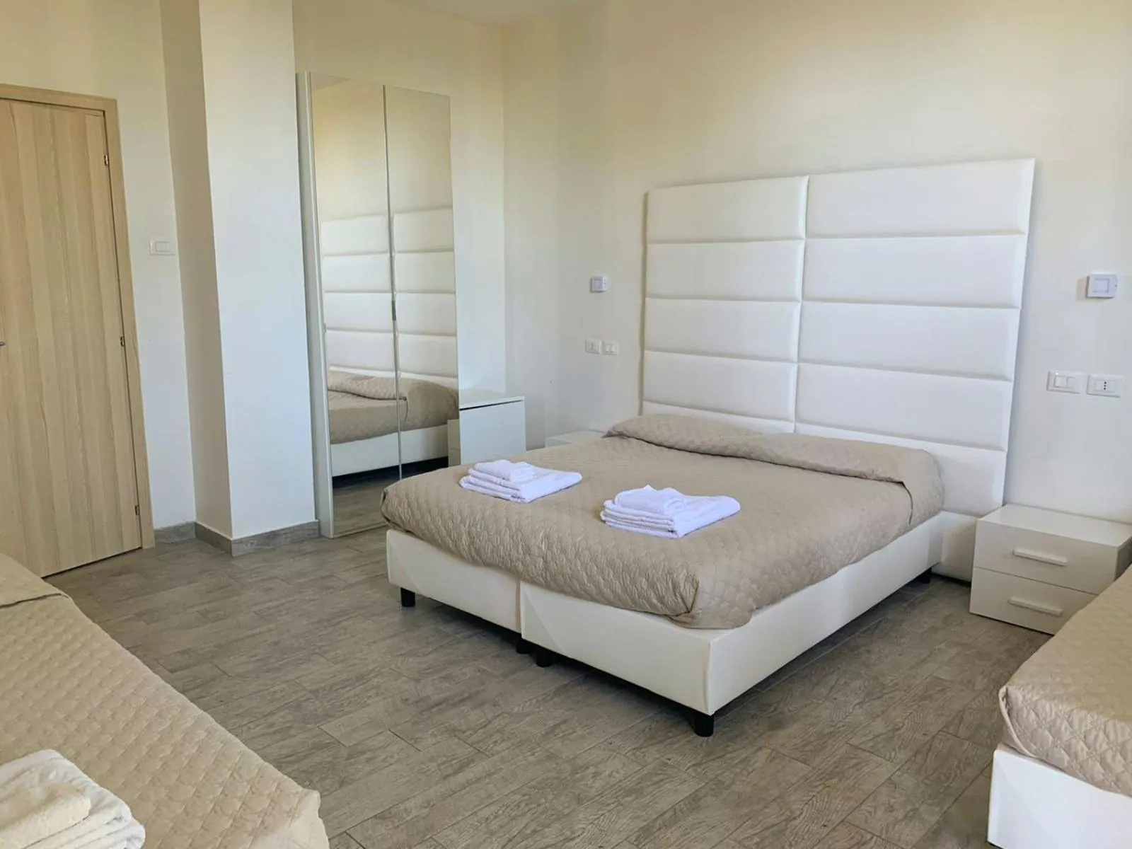 Bedroom, Bed in Hotel Artemide Mare